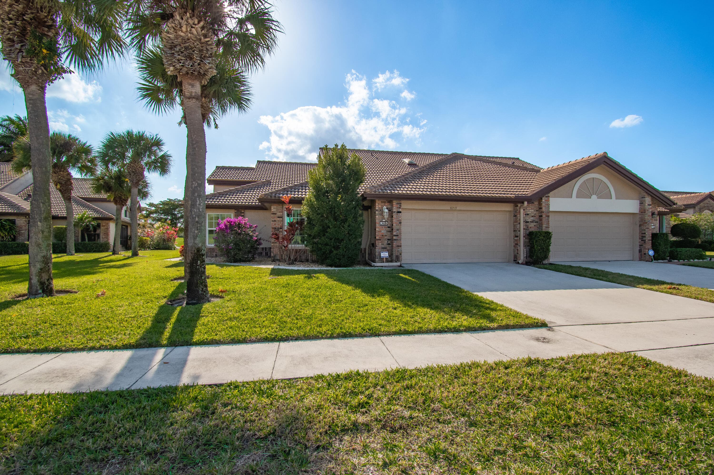 8213 Cassia Drive, Boynton Beach, FL 33472 — photo 3 of 58