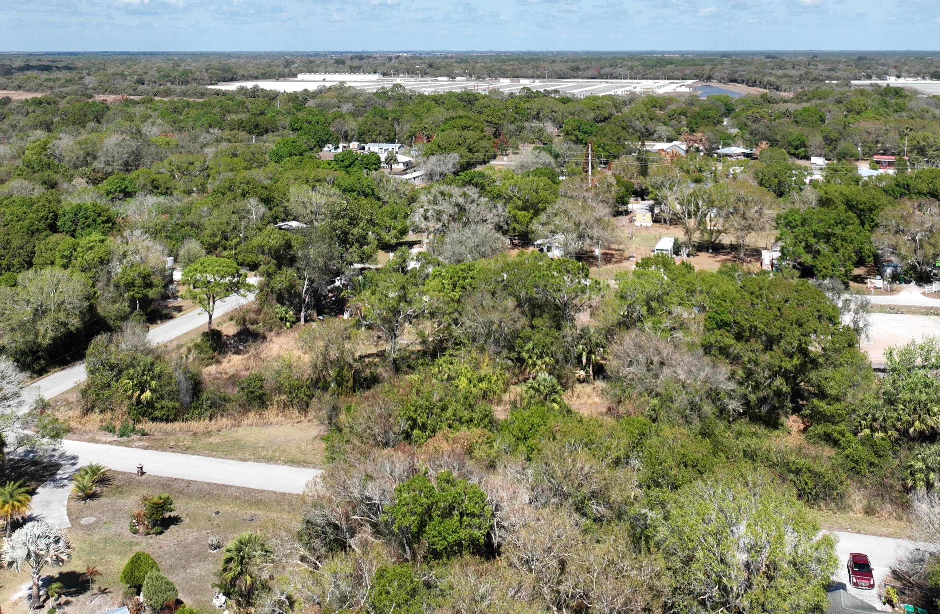 3535 NW 2nd Street, Okeechobee, FL 34972 — photo 2 of 3
