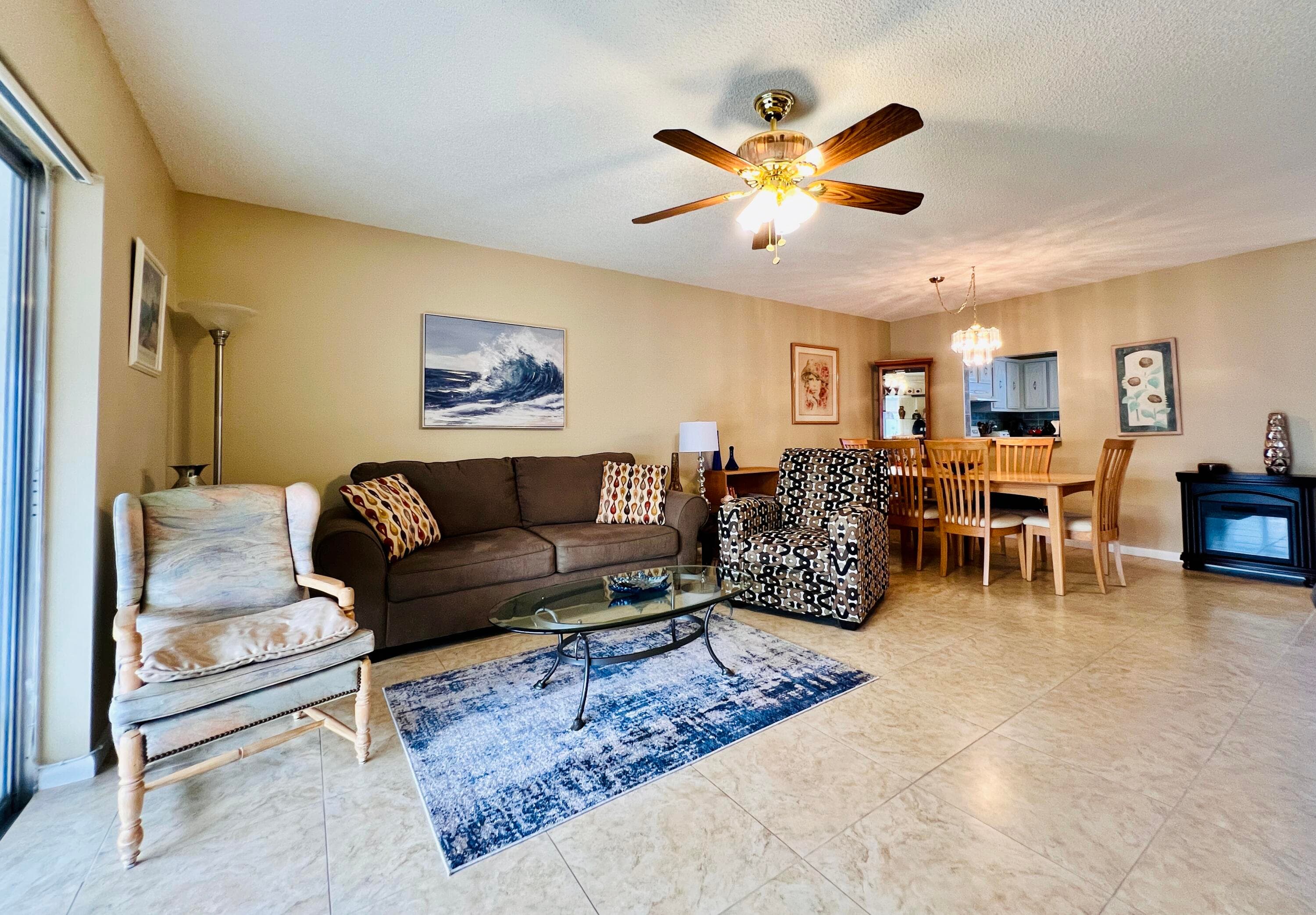 203 Oxford 500, West Palm Beach, FL 33417 — photo 1 of 19