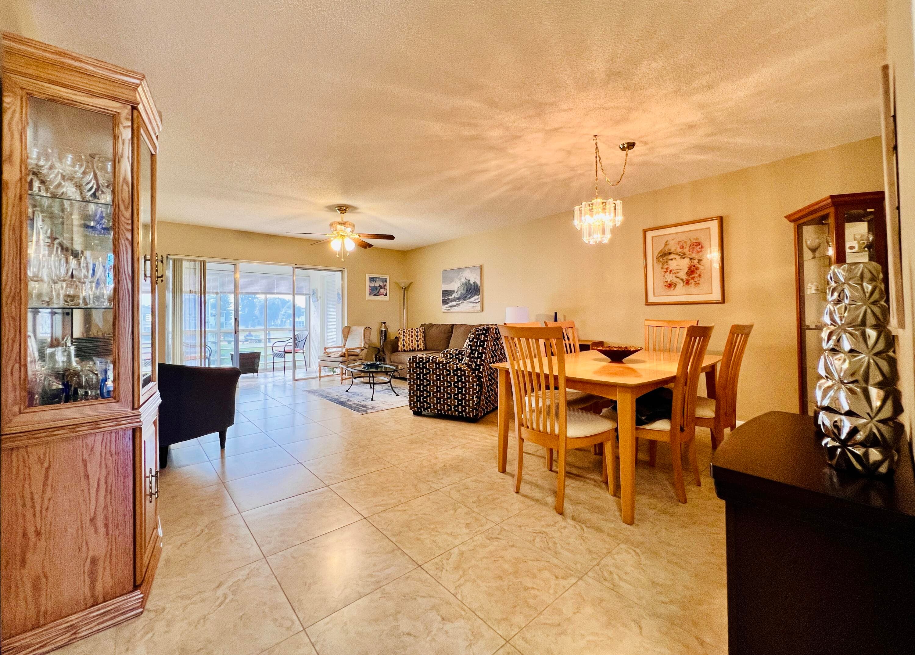 203 Oxford 500, West Palm Beach, FL 33417 — photo 4 of 19