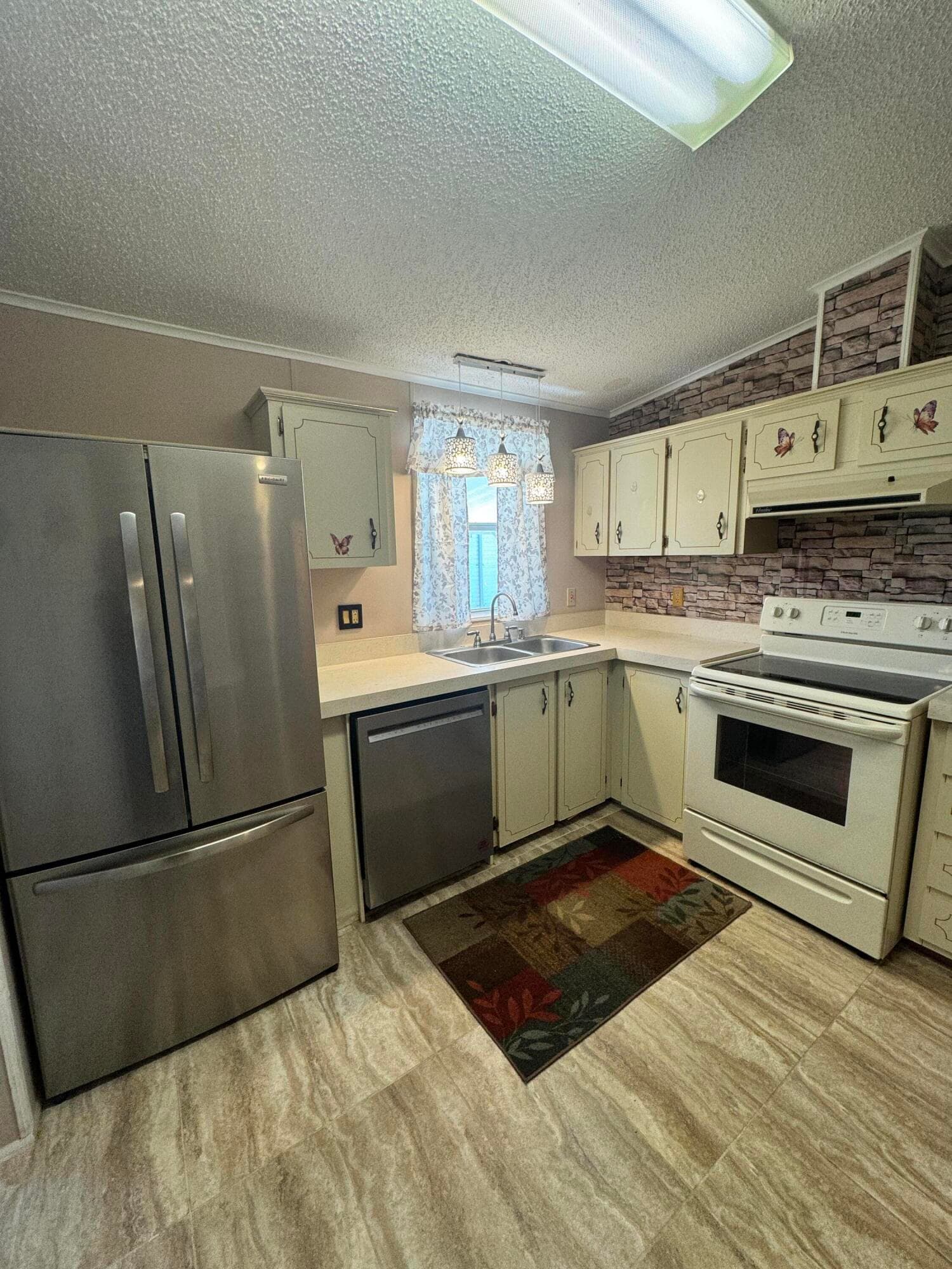15094 Agulia Avenue, Fort Pierce, FL 34951 — photo 11 of 36