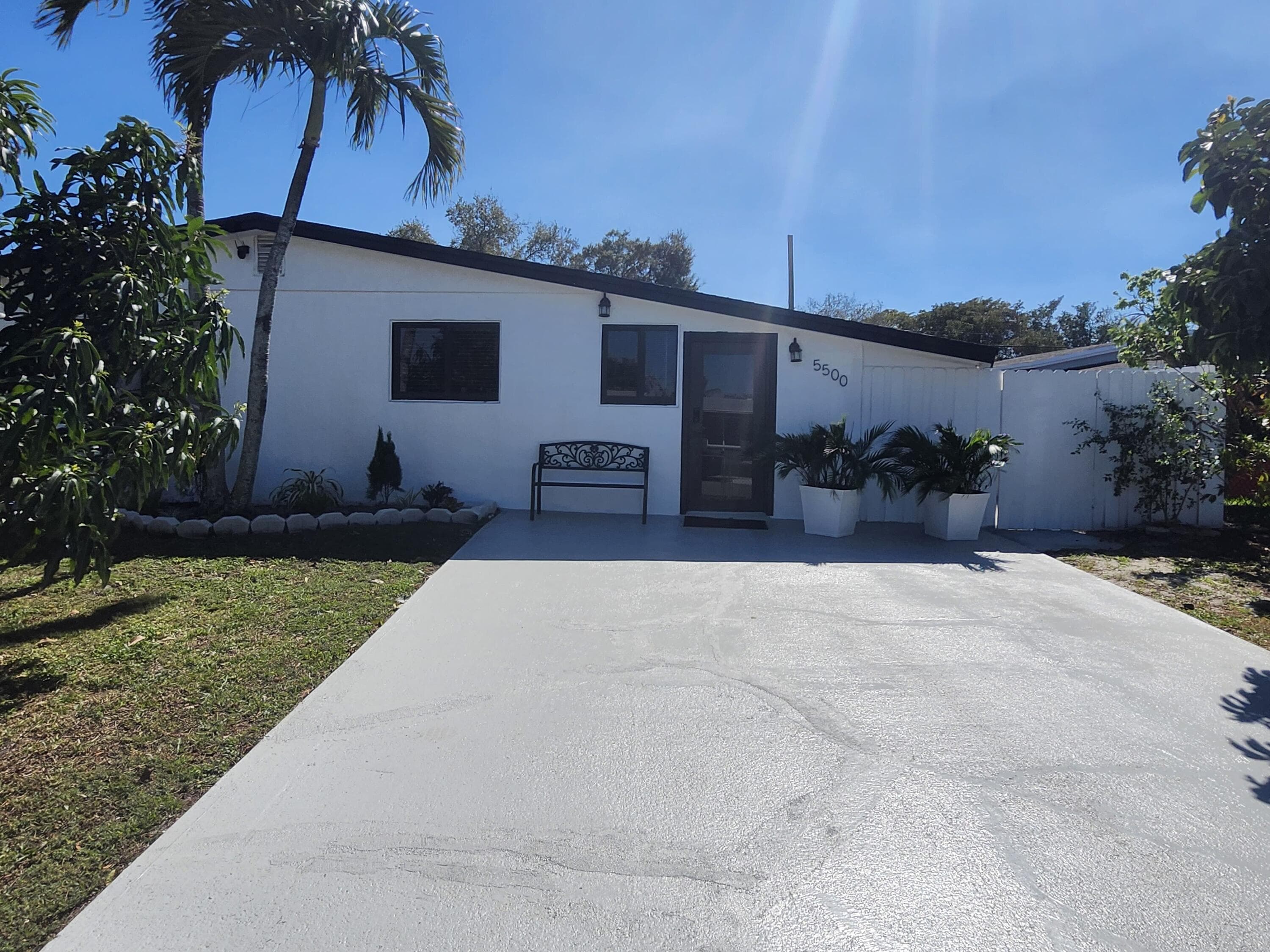 5500 SW Sw 37th Street Street, Davie, FL 33314 — photo 2 of 45