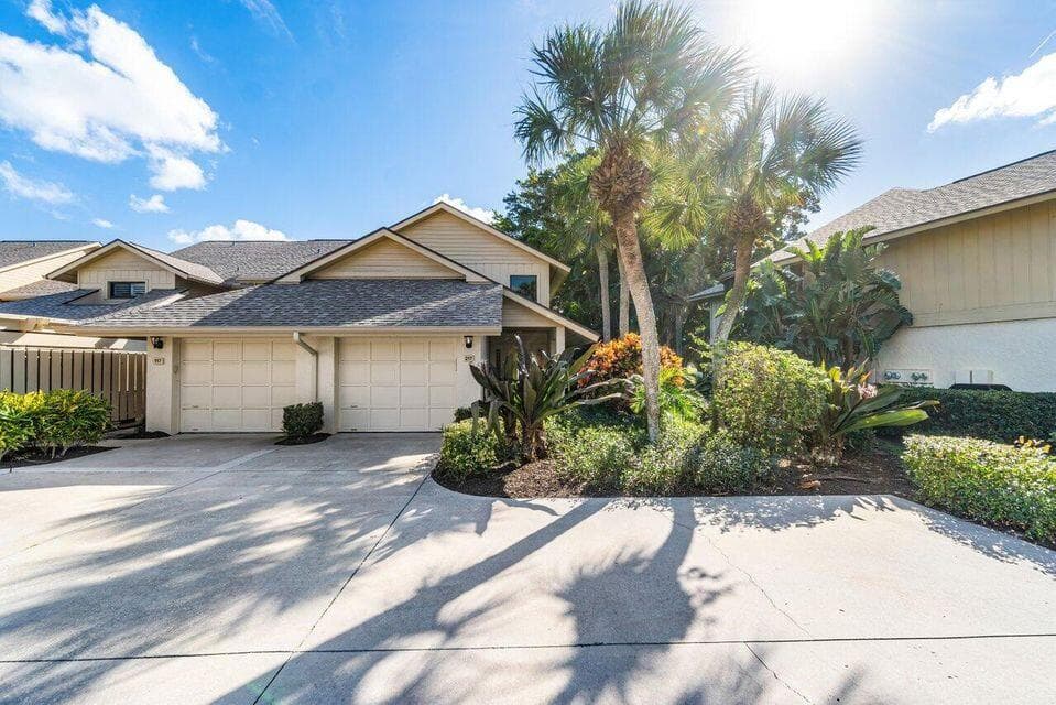 17138 Waterbend Drive 217, Jupiter, FL 33477 — photo 2 of 32