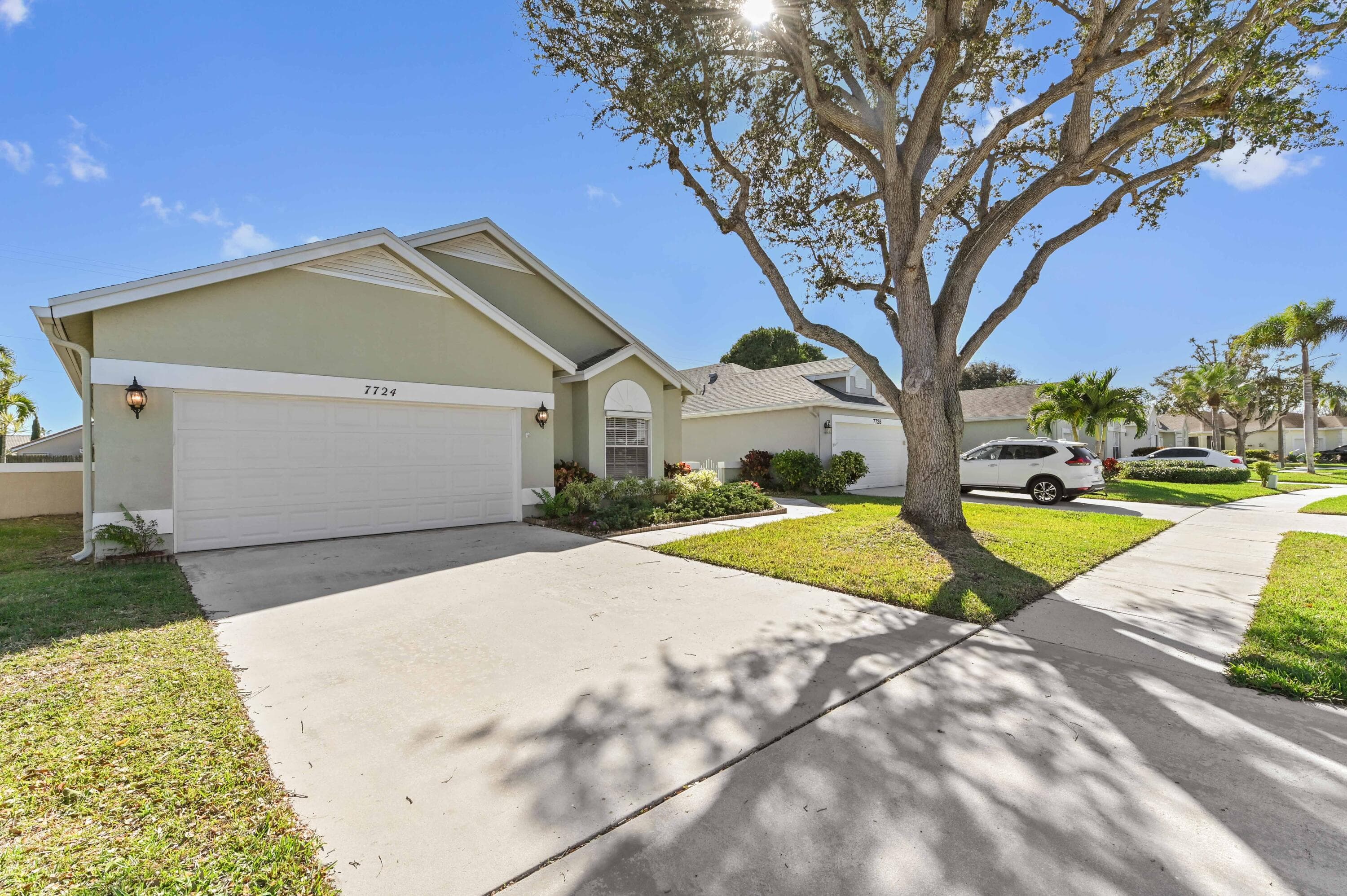 7724 Mansfield Hollow Road, Delray Beach, FL 33446 — photo 2 of 35