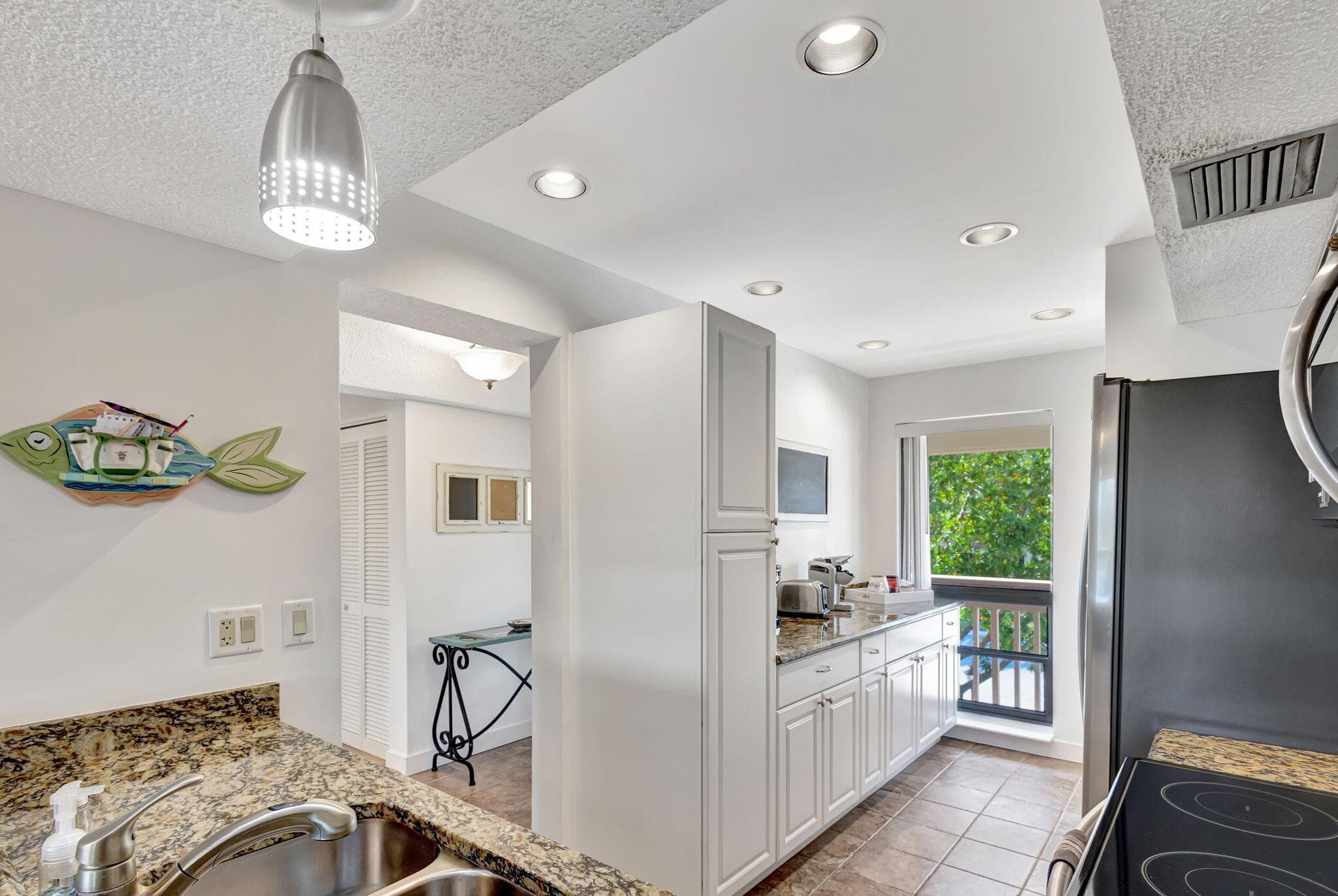 348 Brackenwood Circle, Palm Beach Gardens, FL 33418 — photo 17 of 75