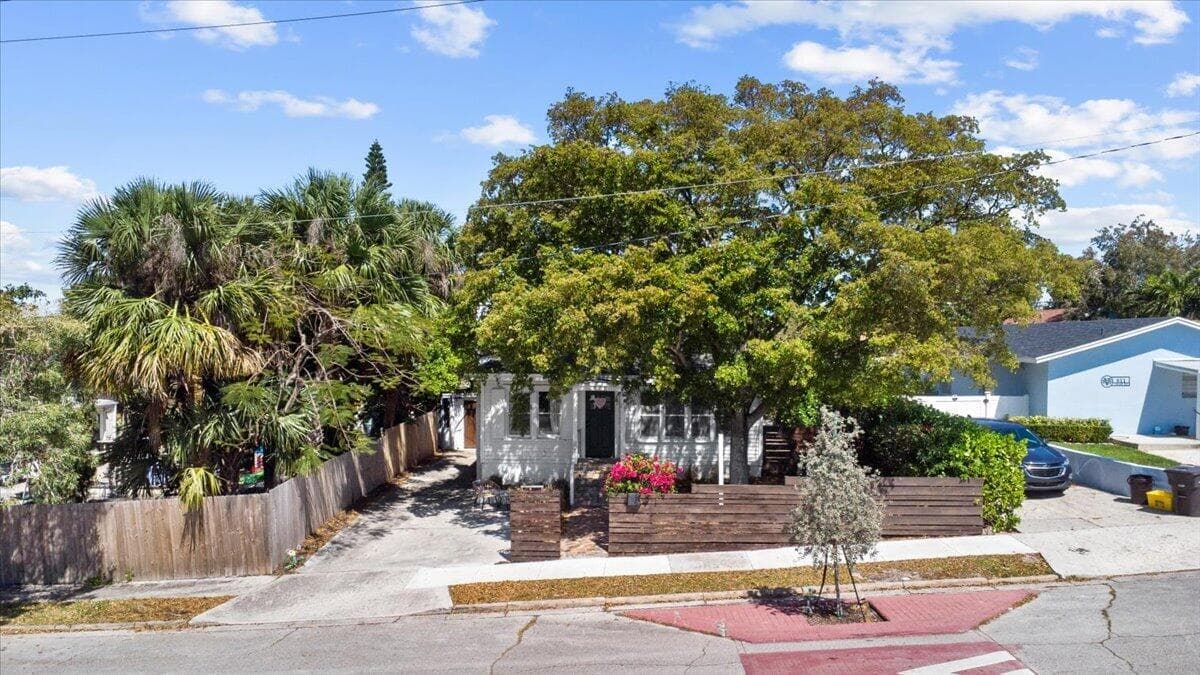 815 Omar Road, West Palm Beach, FL 33405 — photo 31 of 32