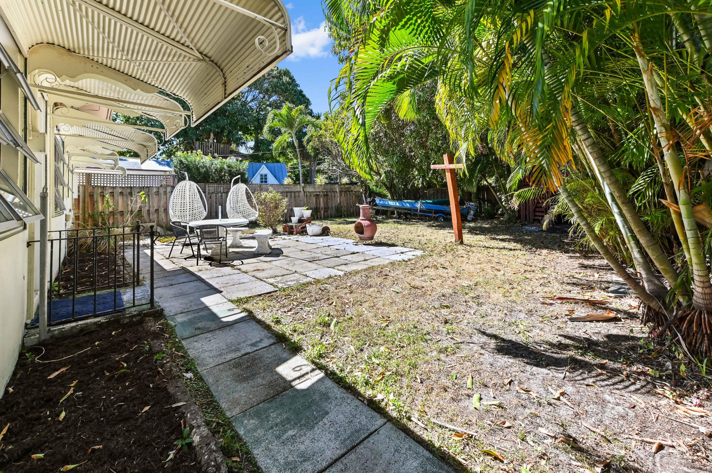 411 N Lakeside Drive, Lake Worth Beach, FL 33460 — photo 16 of 25