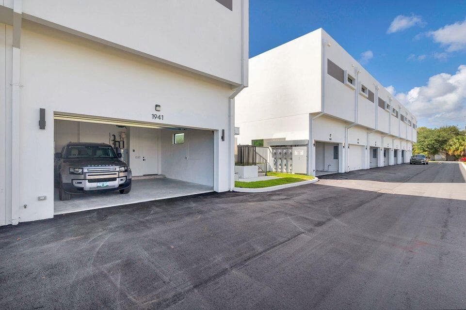1933 Dock Street, West Palm Beach, FL 33405 — photo 29 of 30