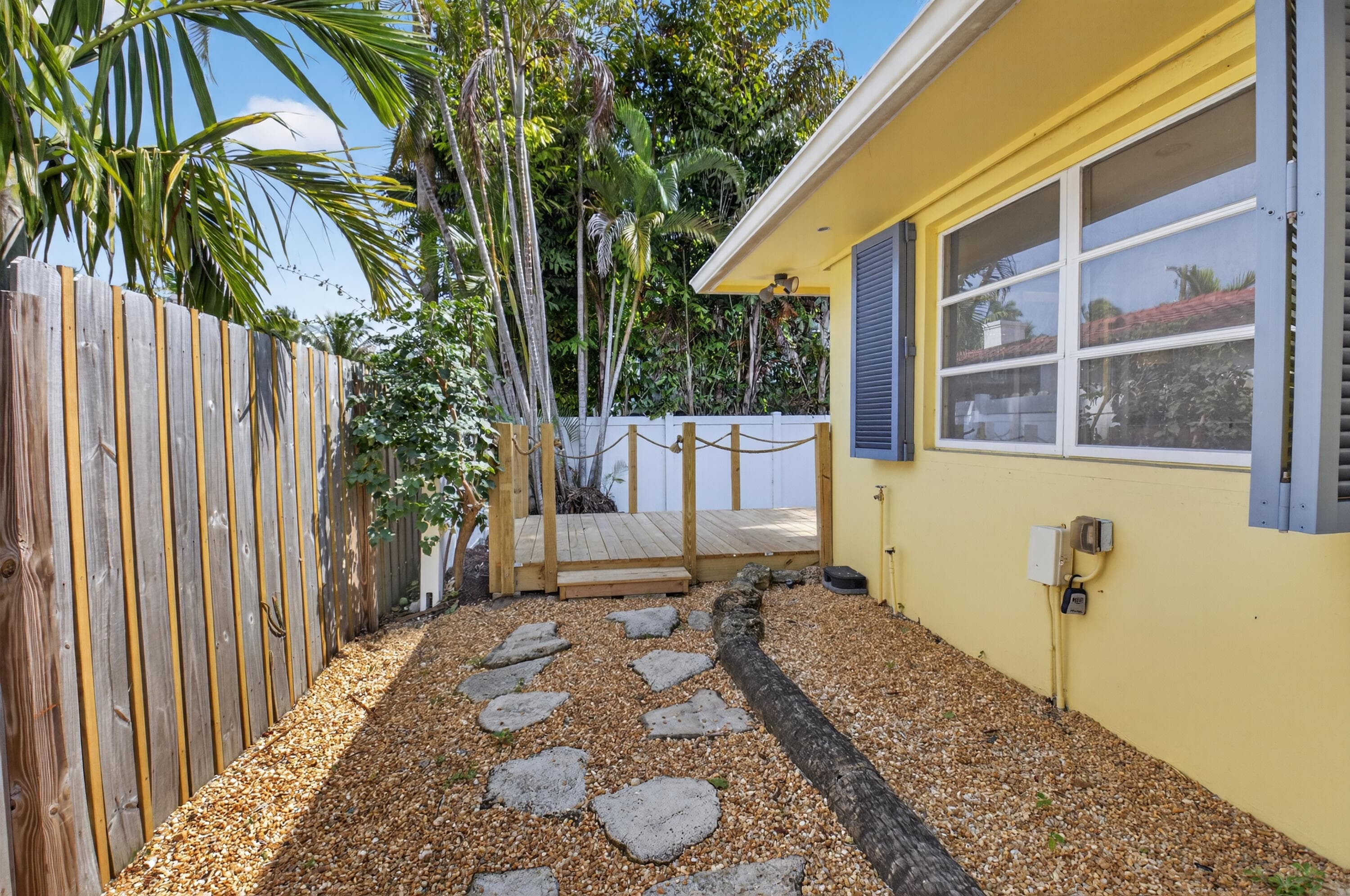 111 SE 7th Avenue A, B, C & D., Delray Beach, FL 33483 — photo 11 of 25