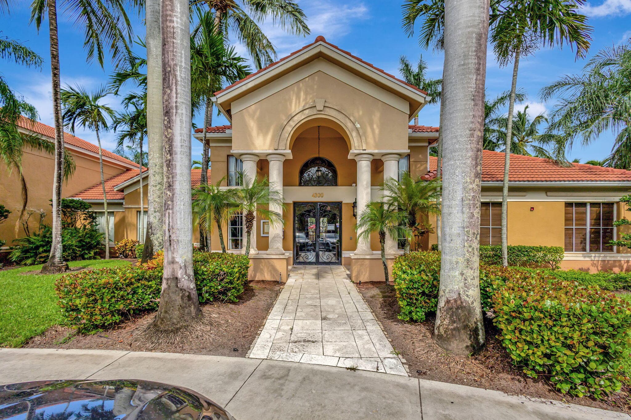 4151 San Marino Boulevard 101, West Palm Beach, FL 33409 — photo 23 of 31