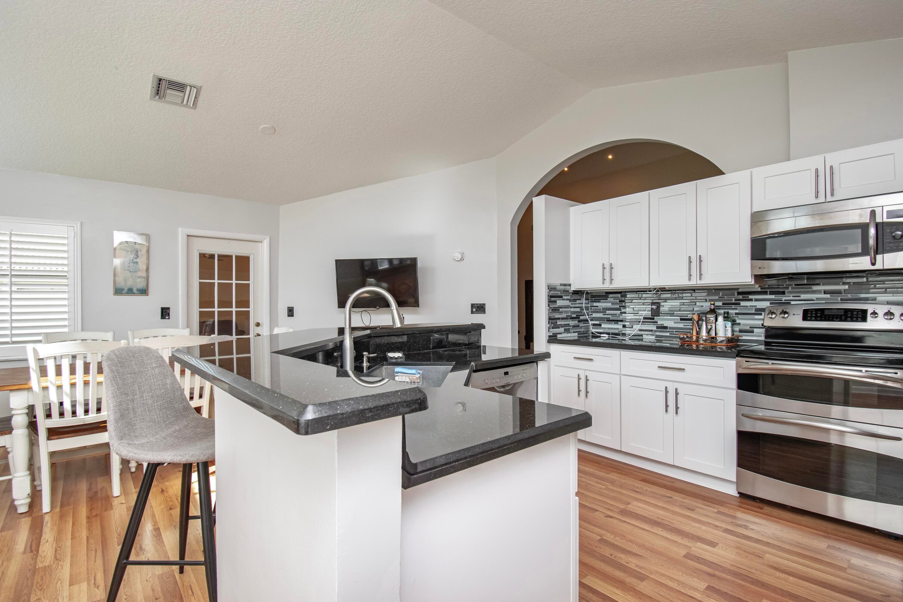 8213 Cassia Drive, Boynton Beach, FL 33472 — photo 13 of 58
