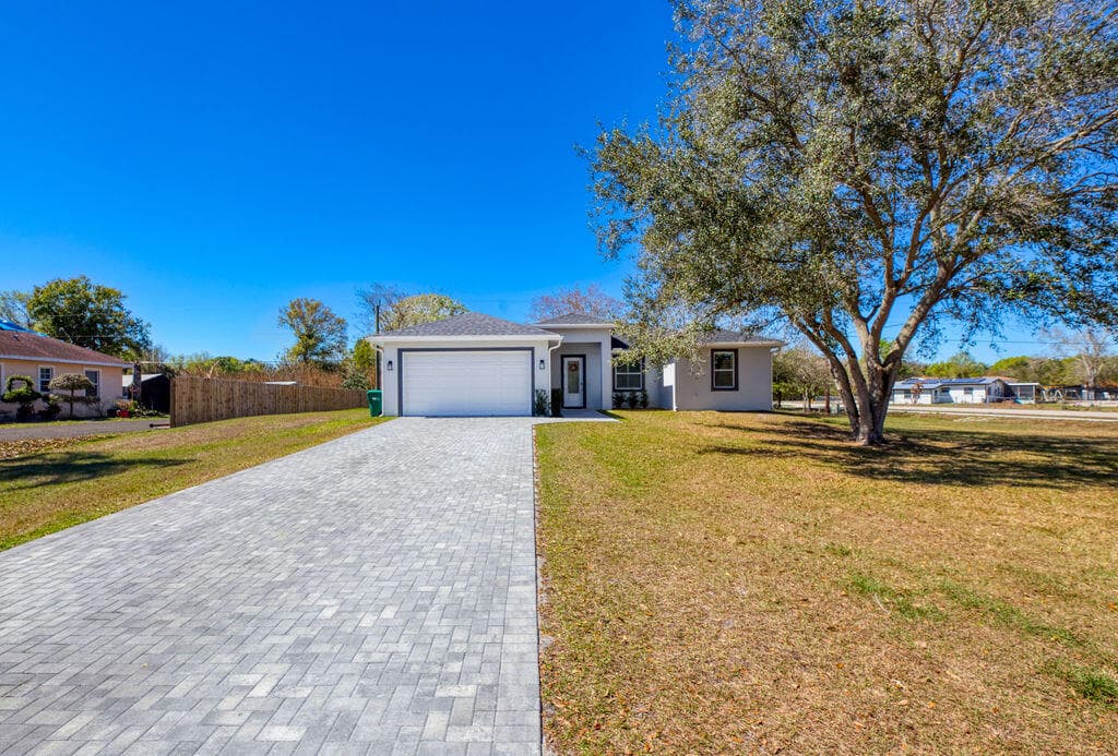 3573 NW 18th Avenue, Okeechobee, FL 34972 — photo 3 of 40