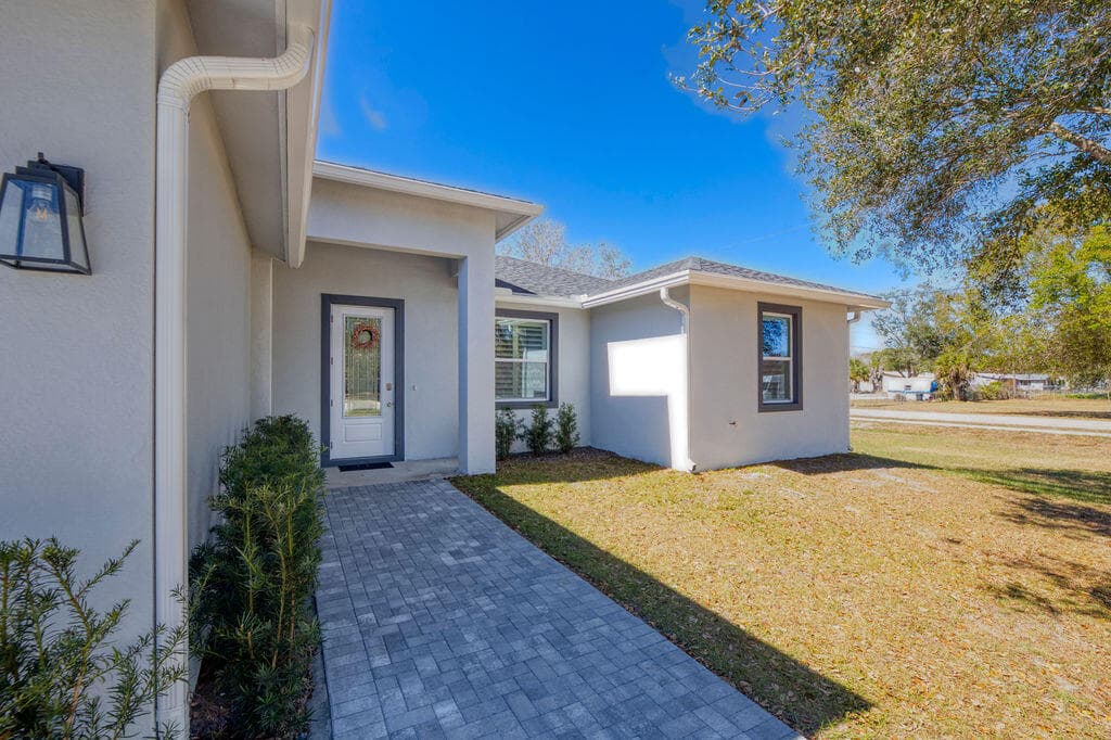 3573 NW 18th Avenue, Okeechobee, FL 34972 — photo 4 of 40