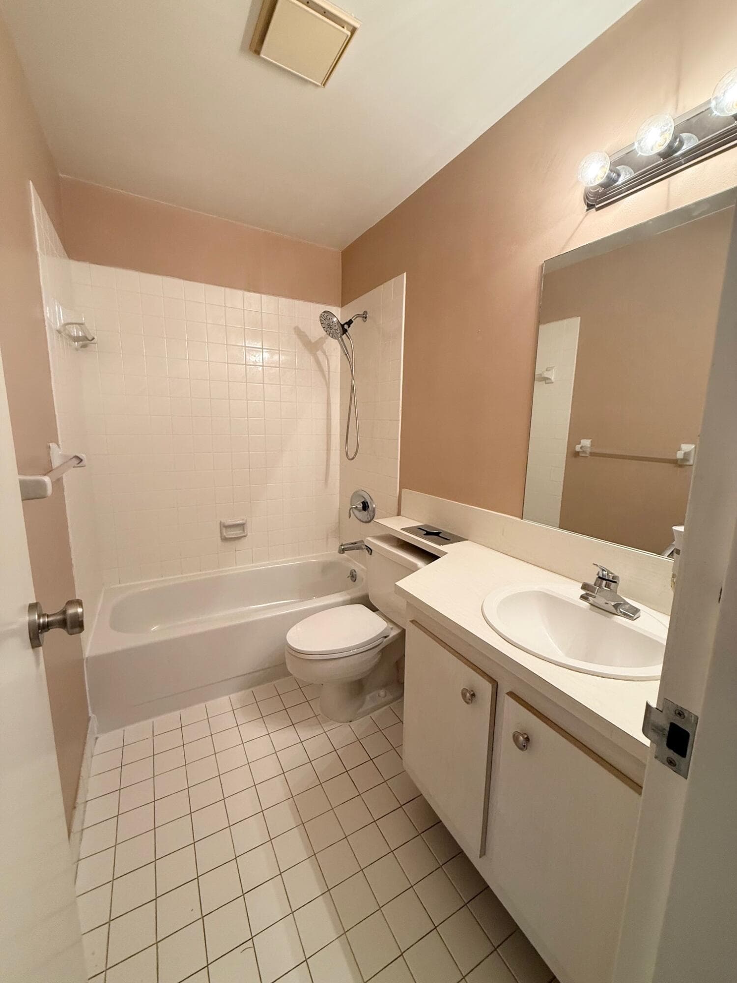 930 SW 9th Street Circle 205, Boca Raton, FL 33486 — photo 31 of 39