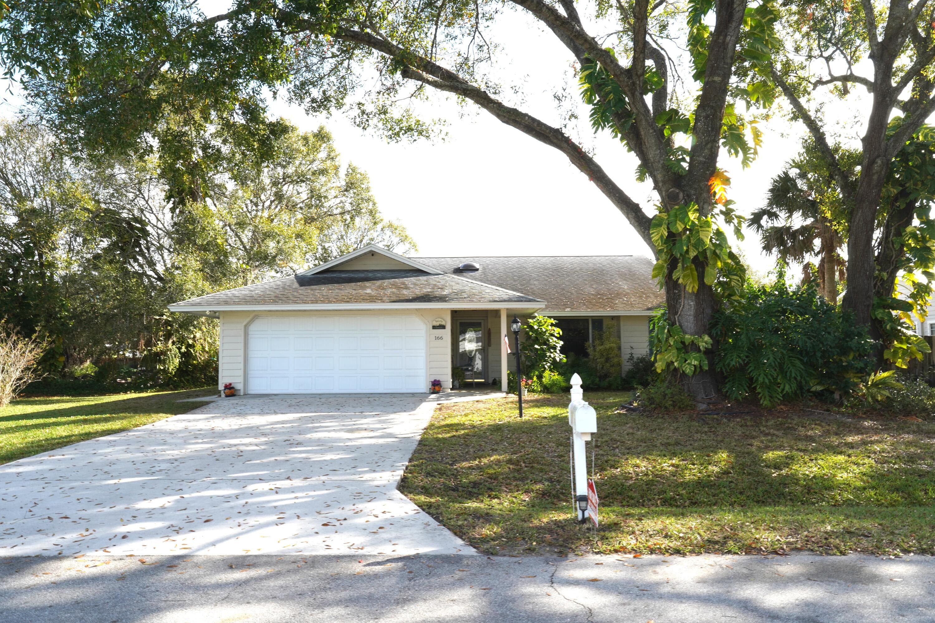 166 23rd Avenue, Vero Beach, FL 32962 — photo 1 of 50