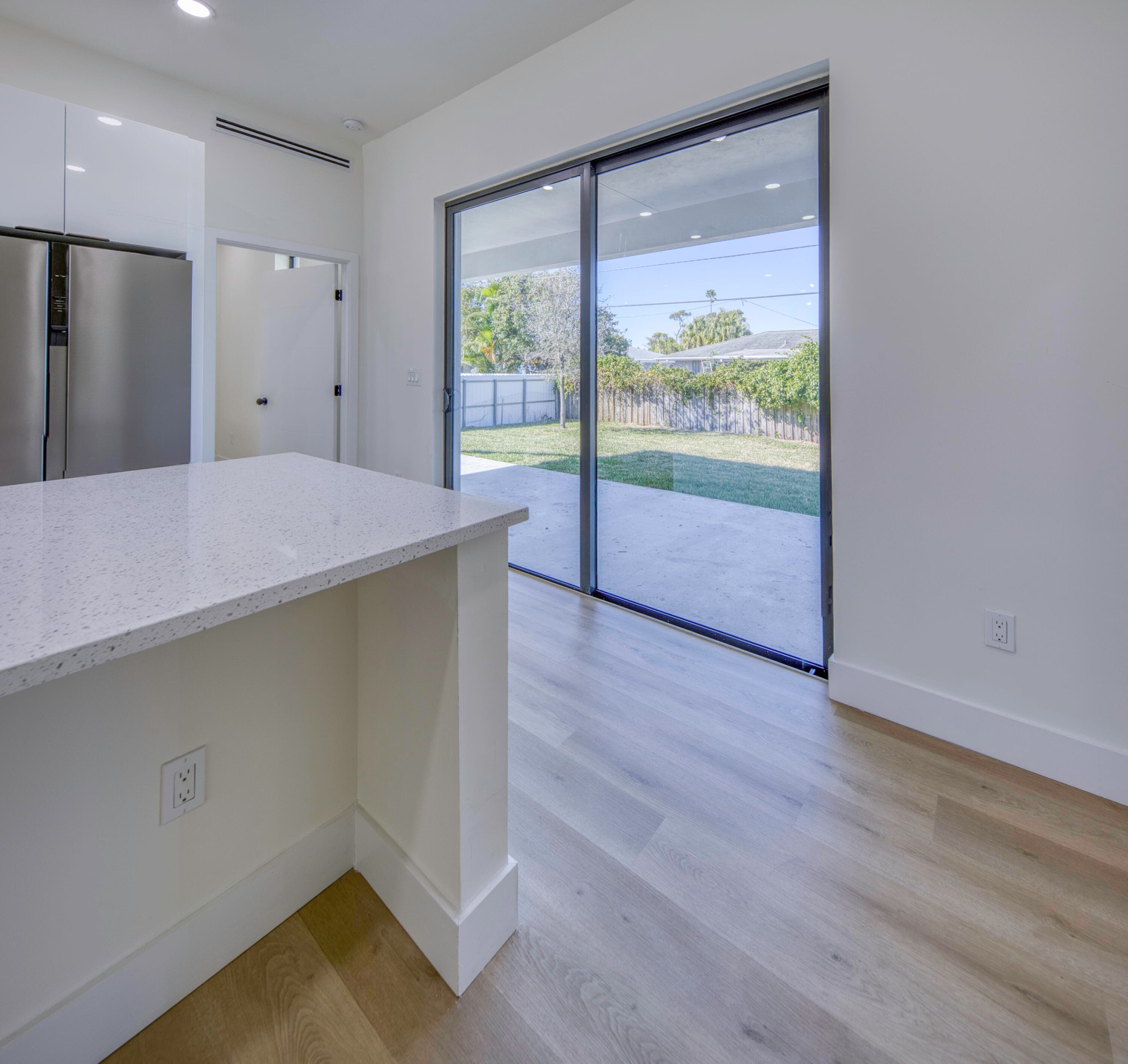 4855 Elmhurst Road, West Palm Beach, FL 33417 — photo 8 of 36