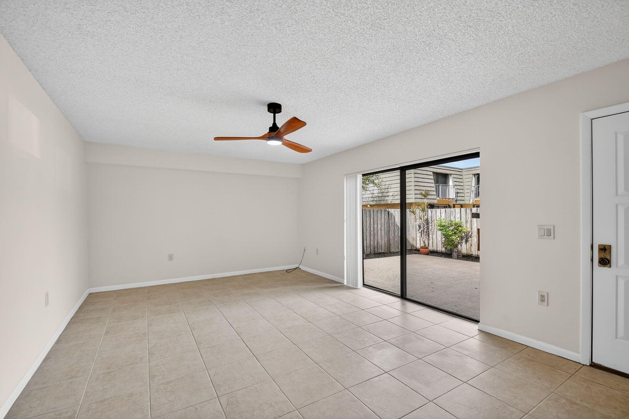4210 42nd Way, West Palm Beach, FL 33407 — photo 10 of 52