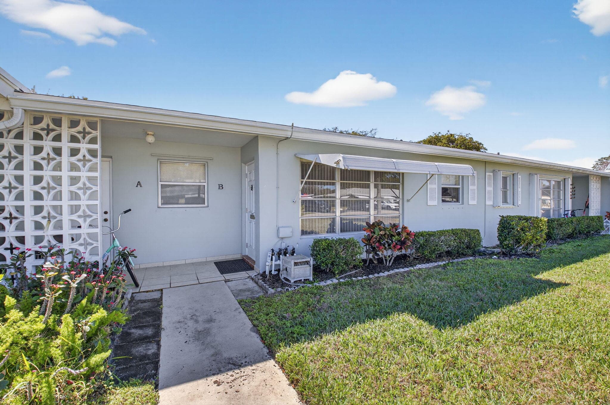 220 High Point Court E B, Delray Beach, FL 33445 — photo 2 of 20