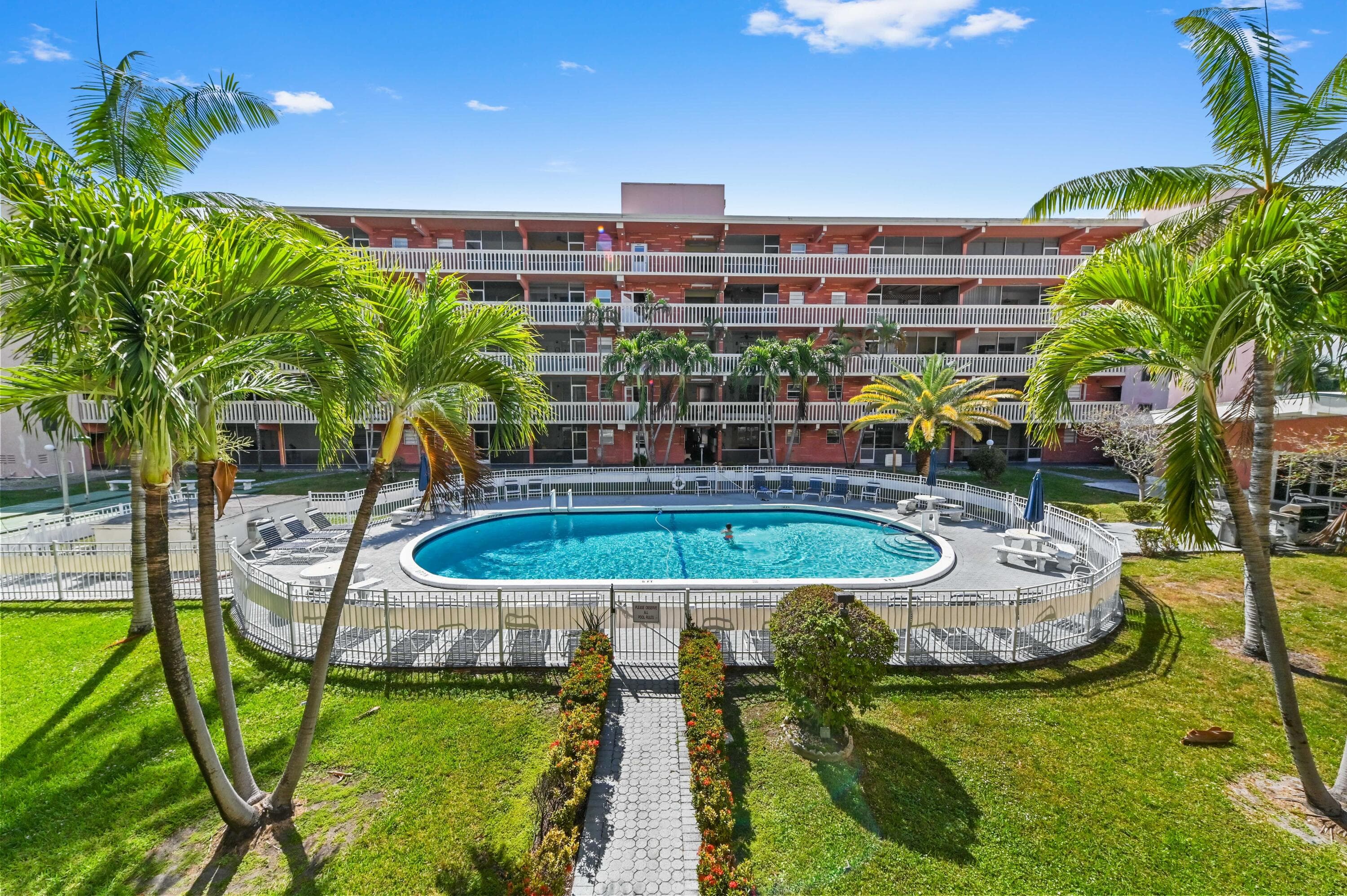 200 NE 12th Avenue 3a, Hallandale Beach, FL 33009 — photo 29 of 31