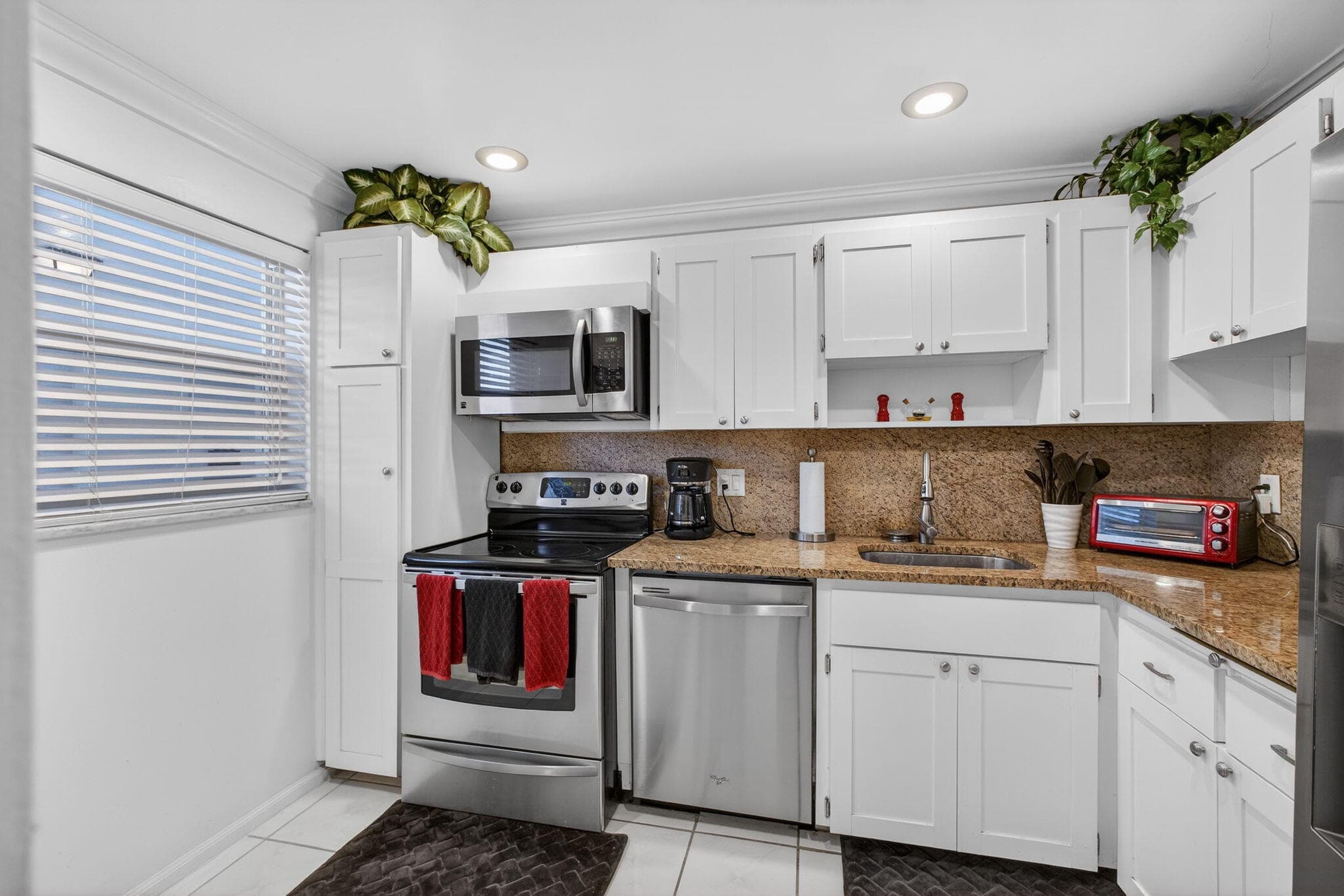 21 Yacht Club Drive 505, North Palm Beach, FL 33408 — photo 15 of 37