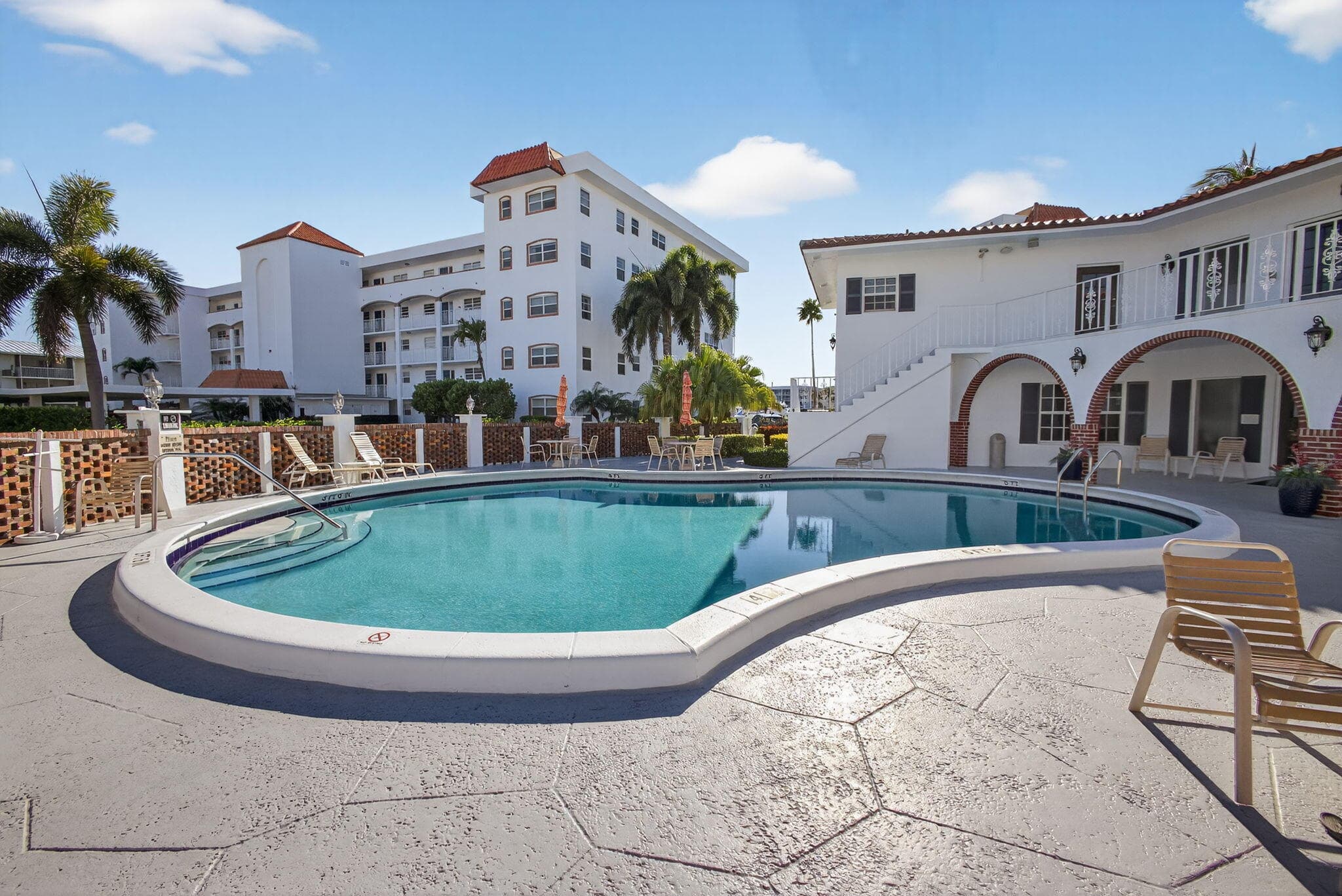 21 Yacht Club Drive 505, North Palm Beach, FL 33408 — photo 31 of 37