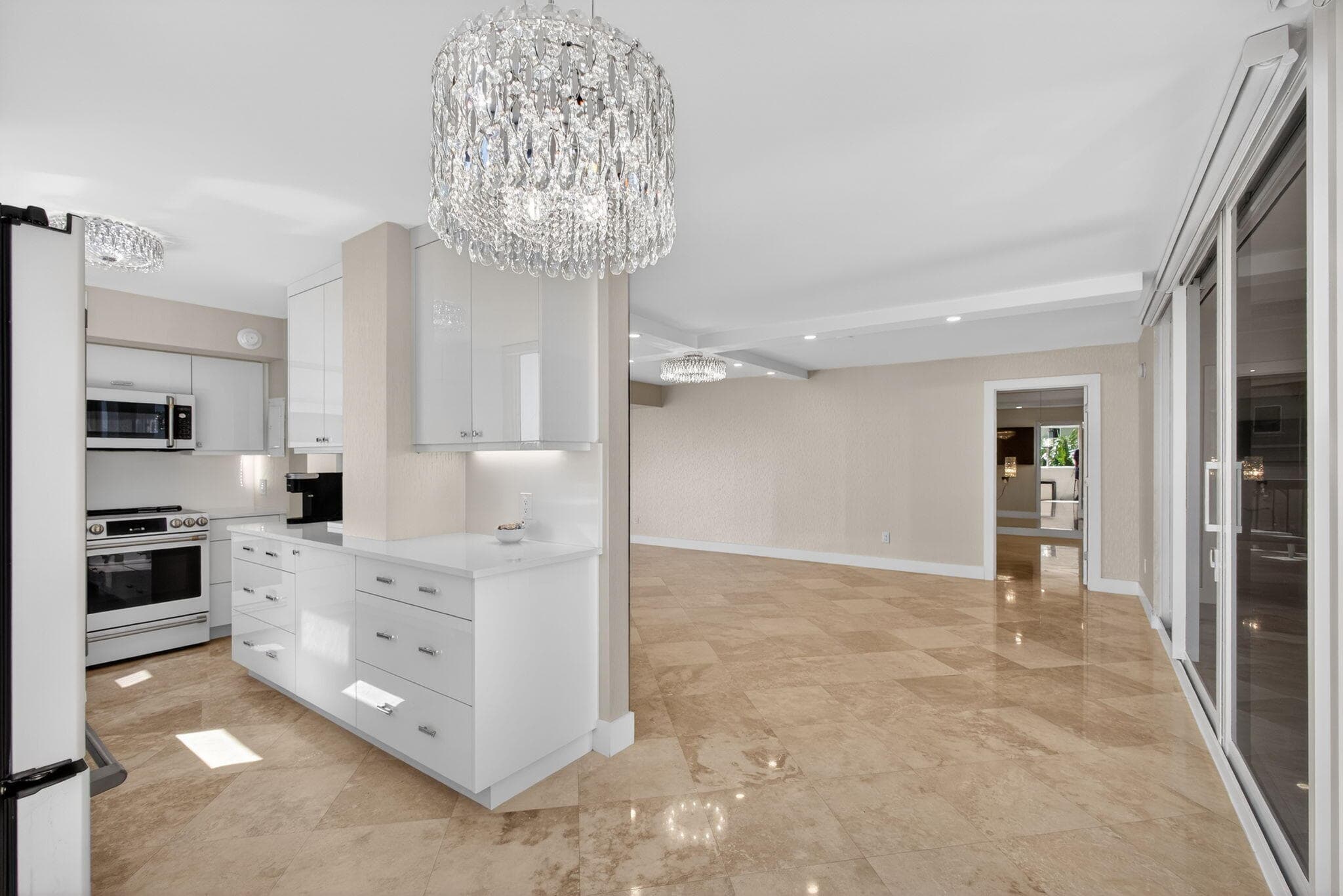 5380 N Ocean Drive 3b, Singer Island, FL 33404 — photo 9 of 47