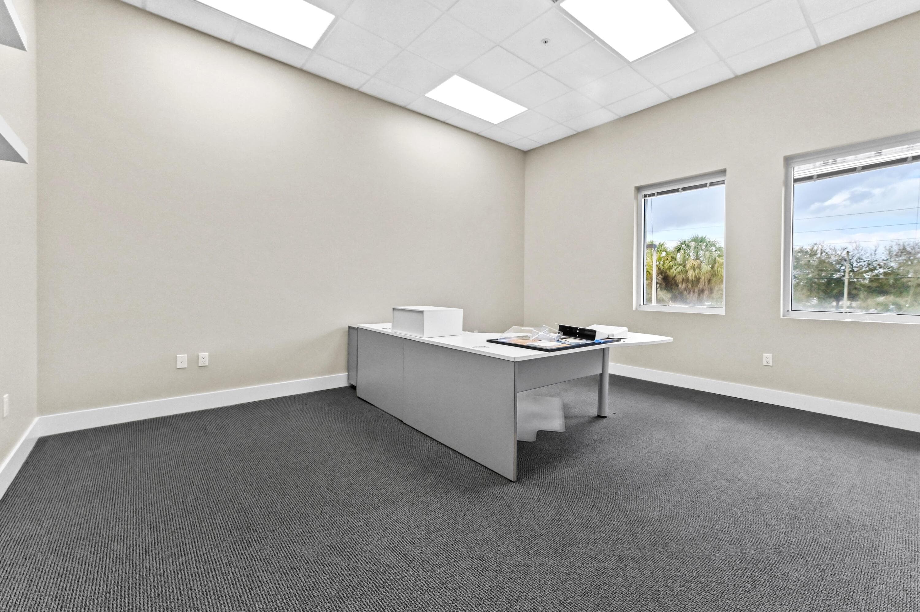 4050 Westgate Avenue 106, West Palm Beach, FL 33409 — photo 11 of 42