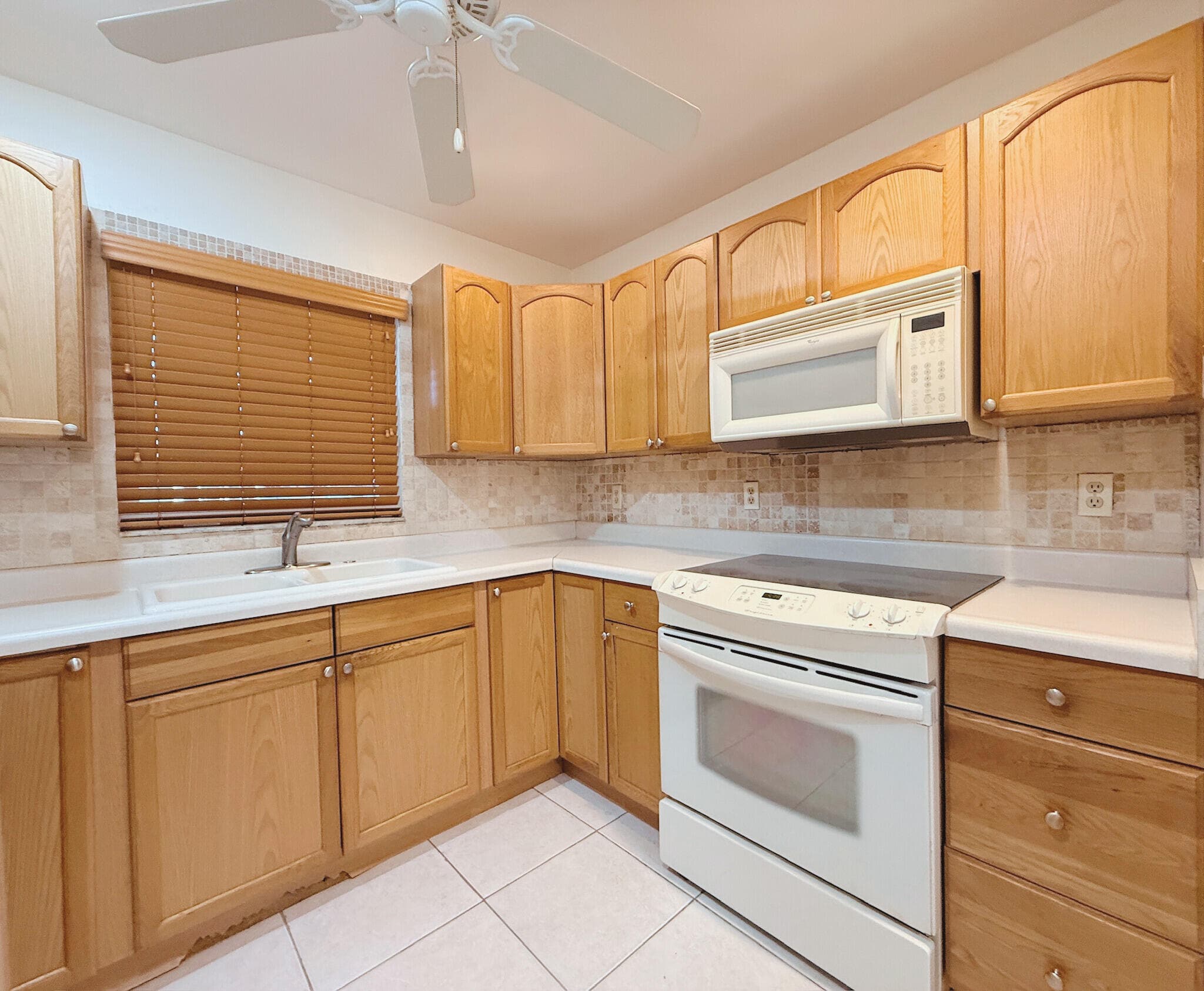 5301 Lakefront Boulevard D, Delray Beach, FL 33484 — photo 5 of 29