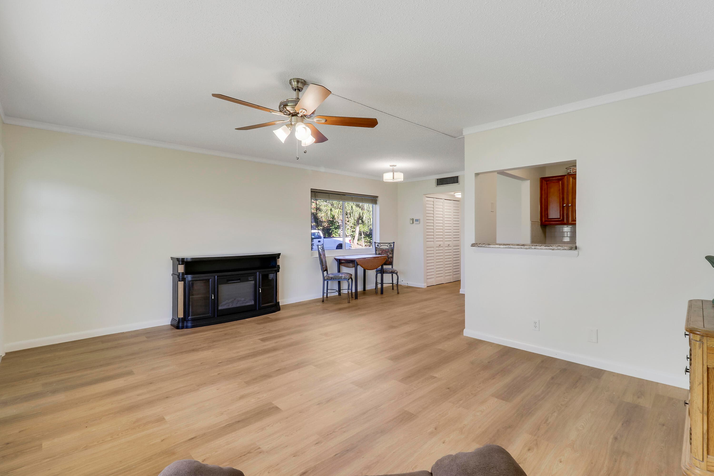 269 Norwich L, West Palm Beach, FL 33417 — photo 4 of 21