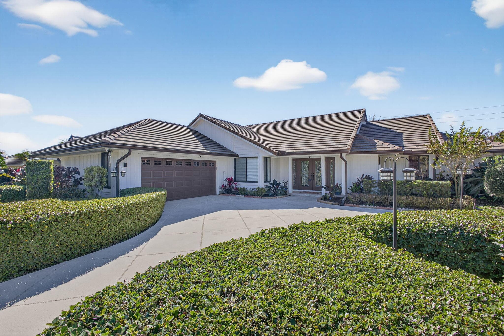 168 Thornton Drive, Palm Beach Gardens, FL 33418 — photo 4 of 51