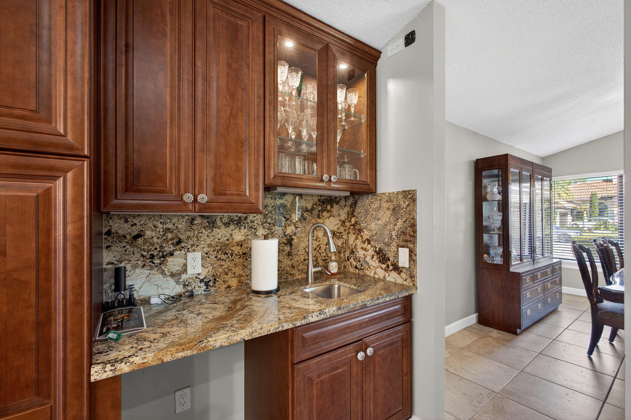 168 Thornton Drive, Palm Beach Gardens, FL 33418 — photo 11 of 51