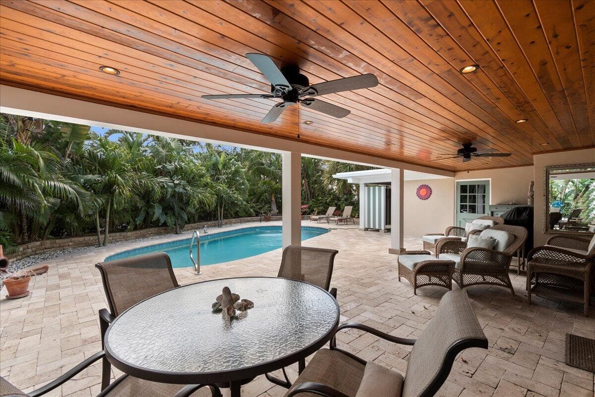 440 Jupiter Lane, Juno Beach, FL 33408 — photo 4 of 34