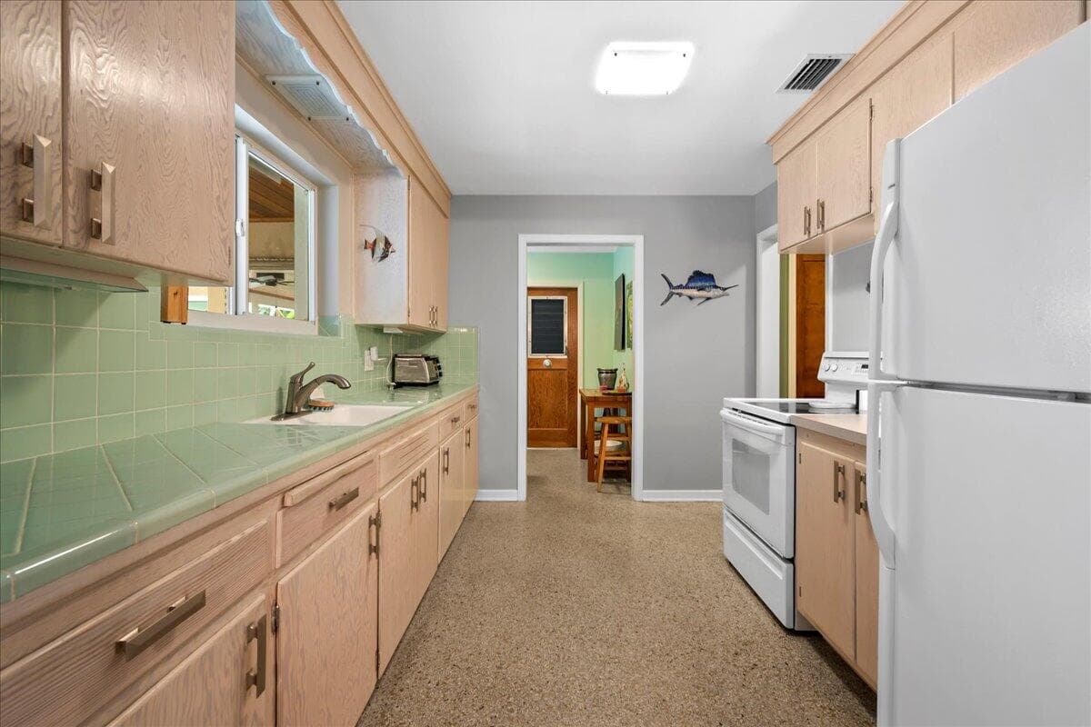 440 Jupiter Lane, Juno Beach, FL 33408 — photo 19 of 34