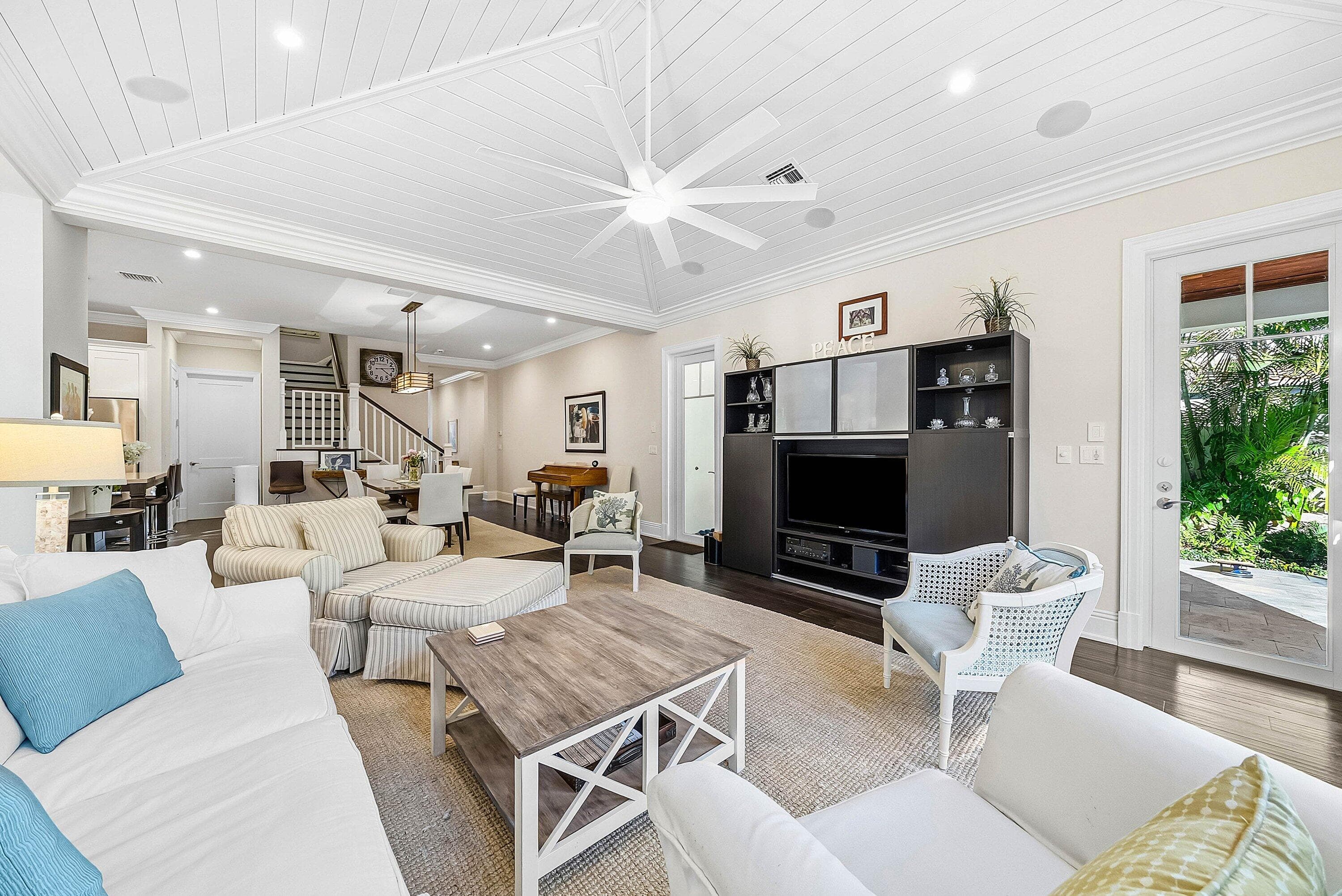 120 Grove Way, Delray Beach, FL 33444 — photo 8 of 43
