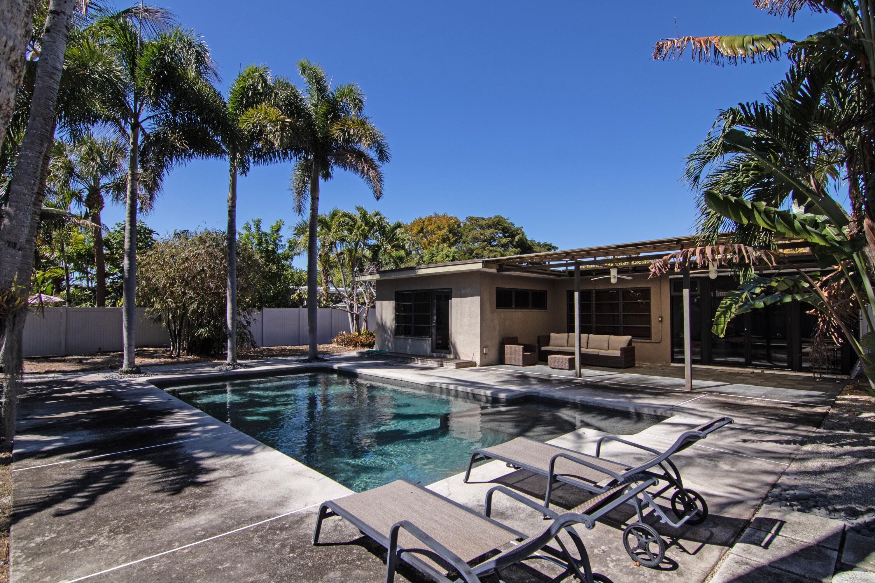 115 Bryn Mawr Drive, Lake Worth Beach, FL 33460 — photo 31 of 37
