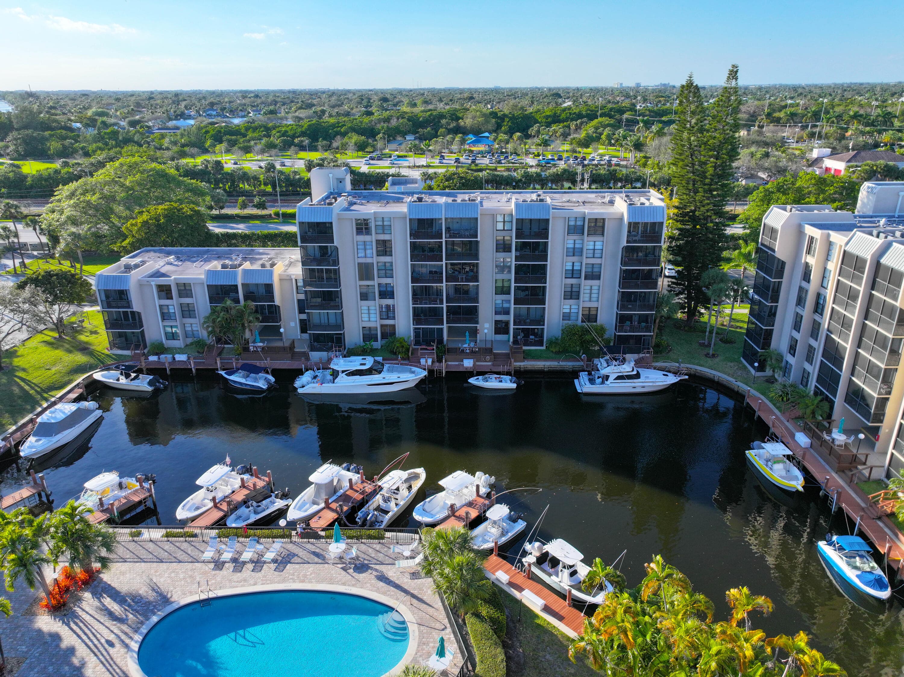 4 Royal Palm Way 6050, Boca Raton, FL 33432 — photo 30 of 32