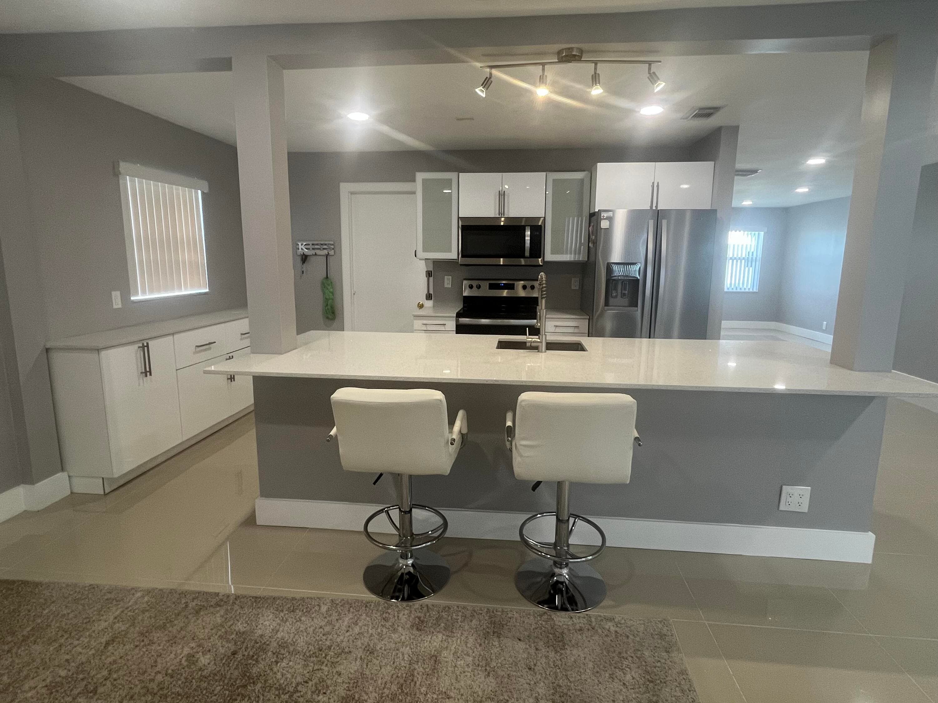 2396 SW 13th Avenue, Boynton Beach, FL 33426 — photo 11 of 35