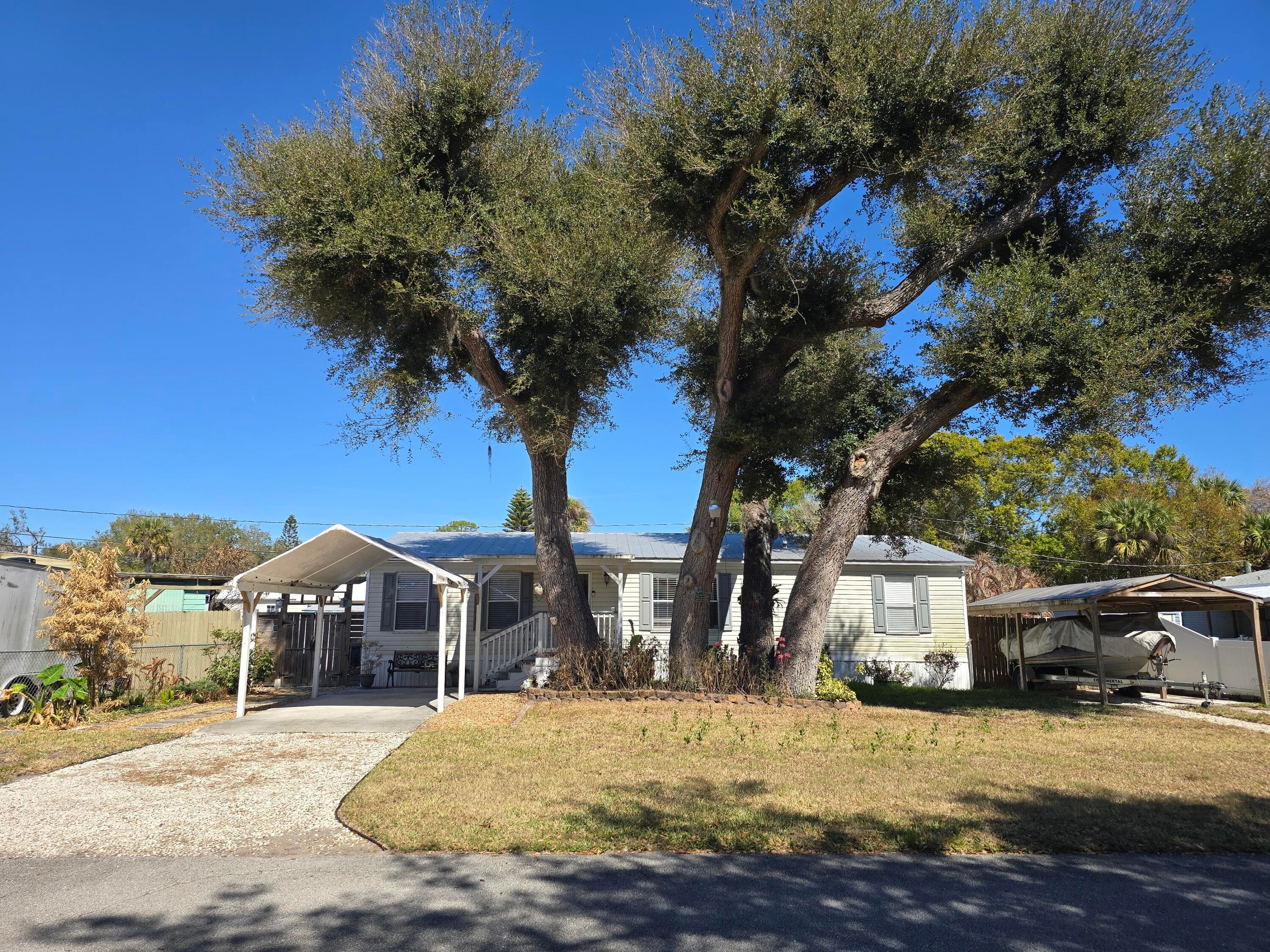 5192 Amy Lane, Fort Pierce, FL 34946 — photo 2 of 35