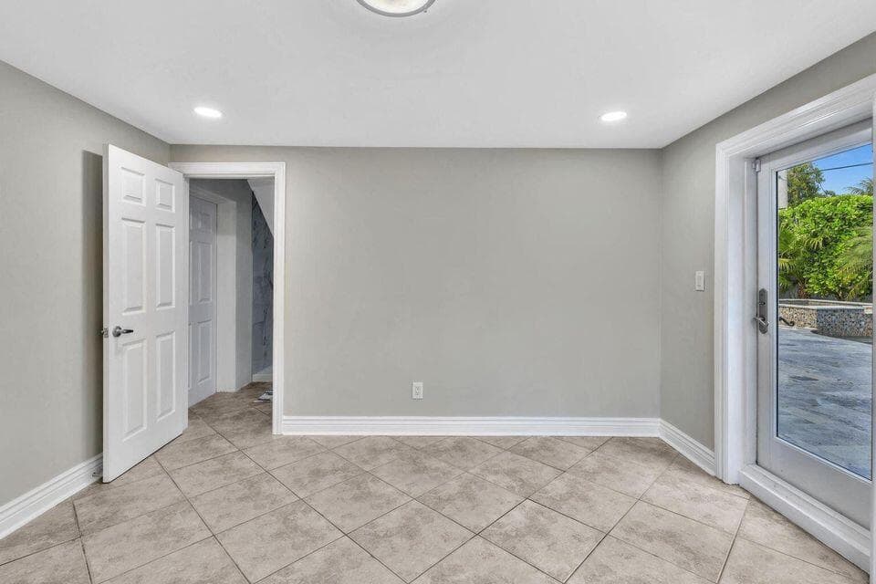3450 NE 19th Avenue, Oakland Park, FL 33306 — photo 38 of 53