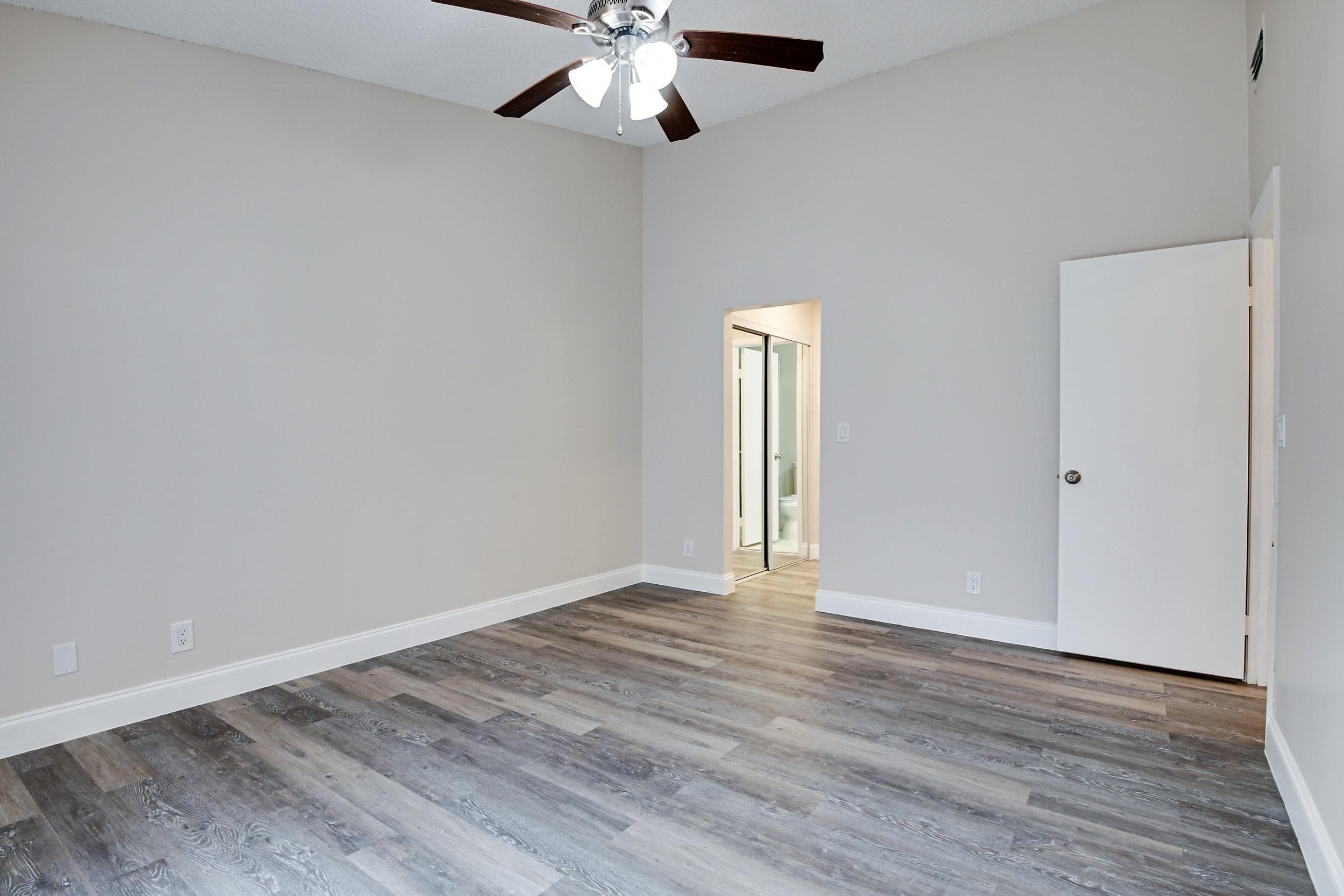 484 Springdale Circle 48d, Palm Springs, FL 33461 — photo 18 of 59