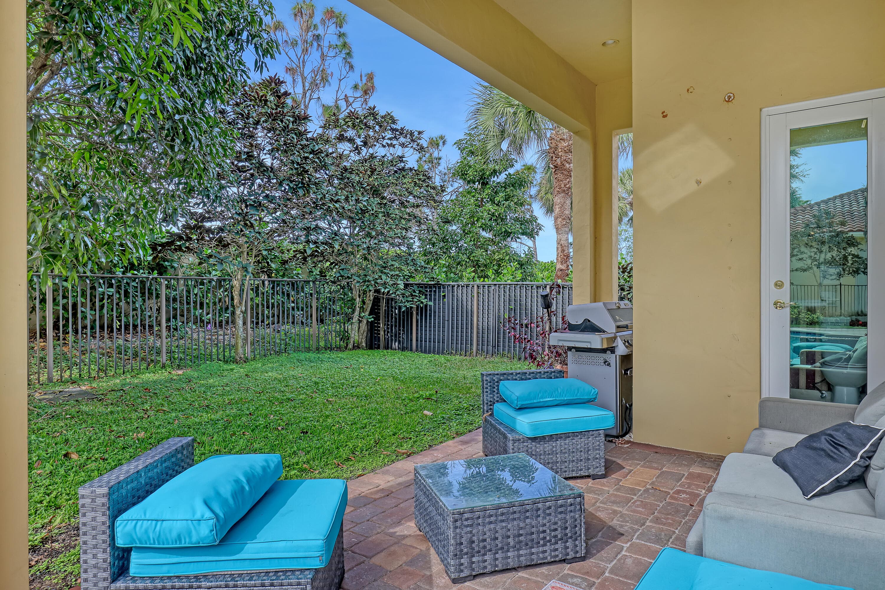 3389 Lago De Talavera, Lake Worth, FL 33467 — photo 58 of 65