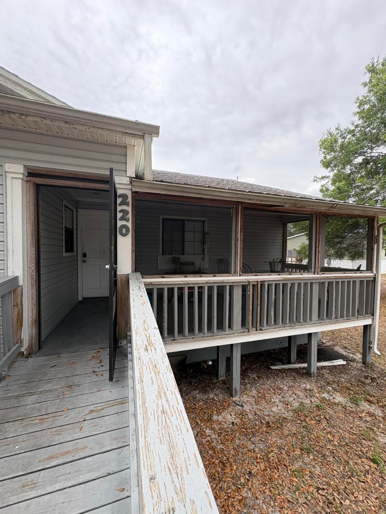 230 N Brida Street, Clewiston, FL 33440 — photo 2 of 21