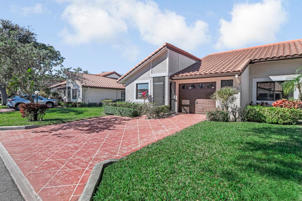 6235 Kings Gate Circle, Delray Beach, FL 33484 — photo 4 of 64