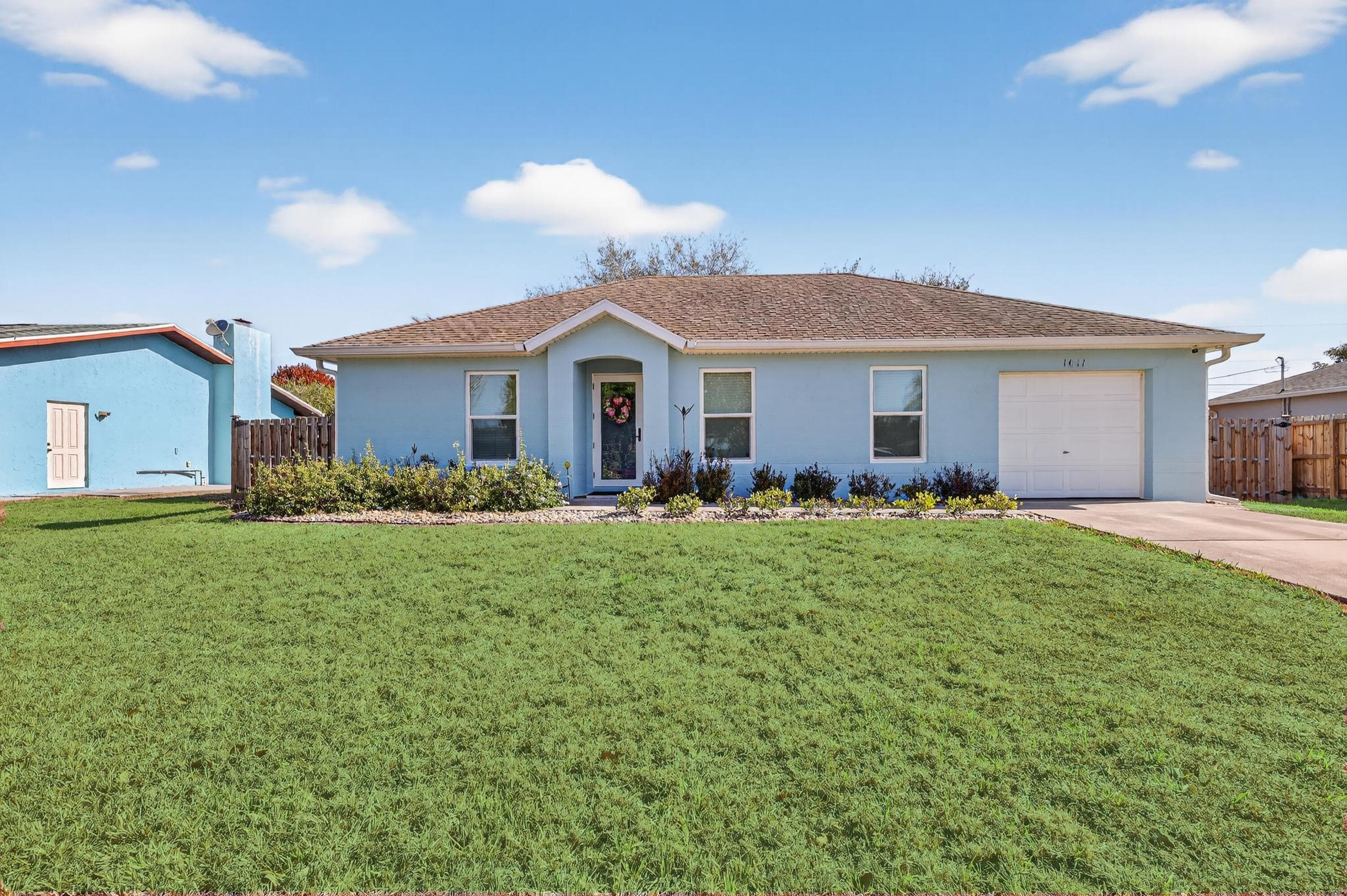1011 SE Euclid Lane, Port St. Lucie, FL 34983 — photo 3 of 34