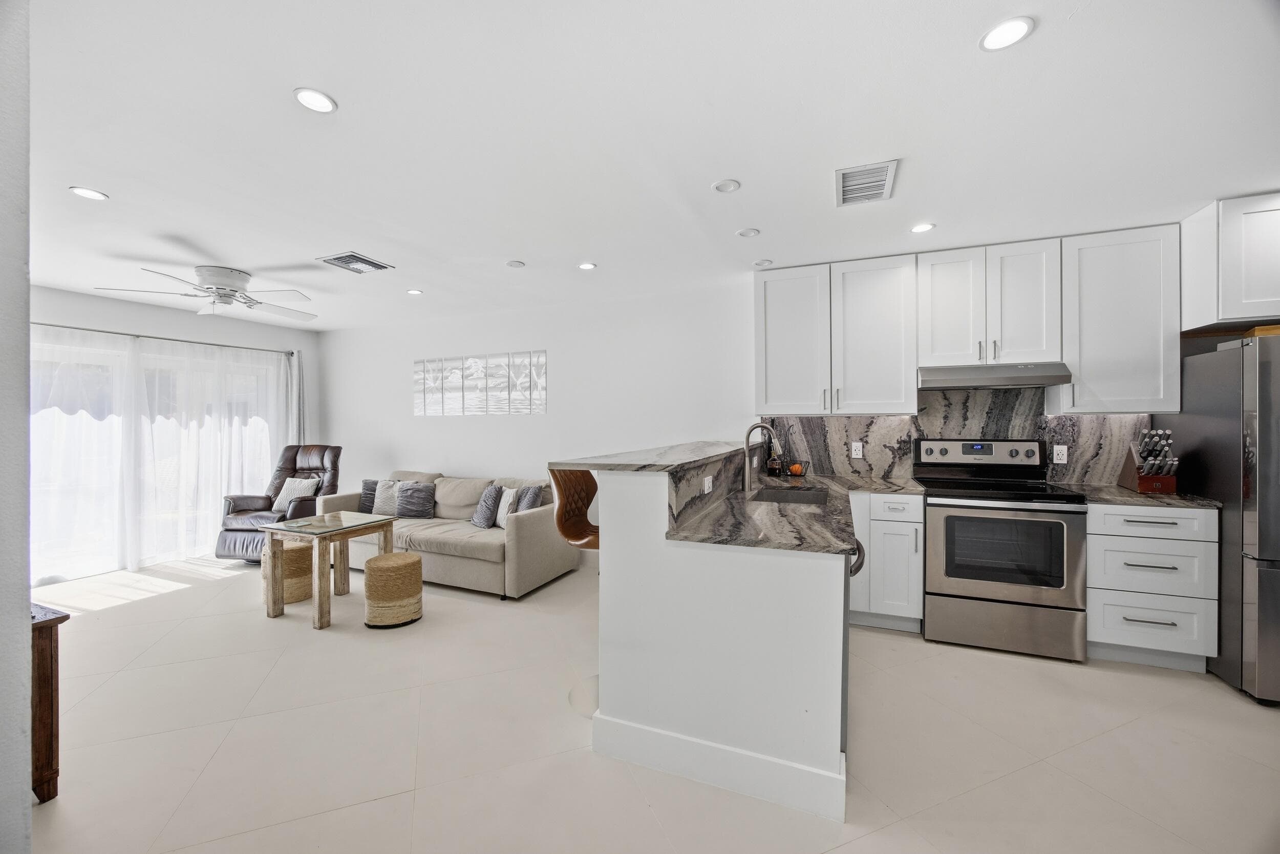 155 Deerfield Drive N, Jupiter, FL 33458 — photo 4 of 20