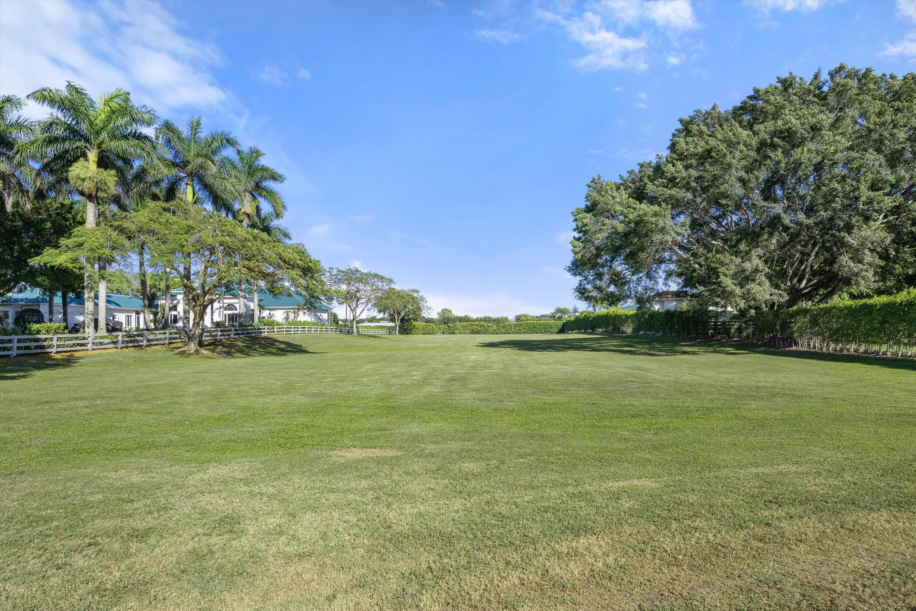 3250 Santa Barbara Drive, Wellington, FL 33414 — photo 3 of 6
