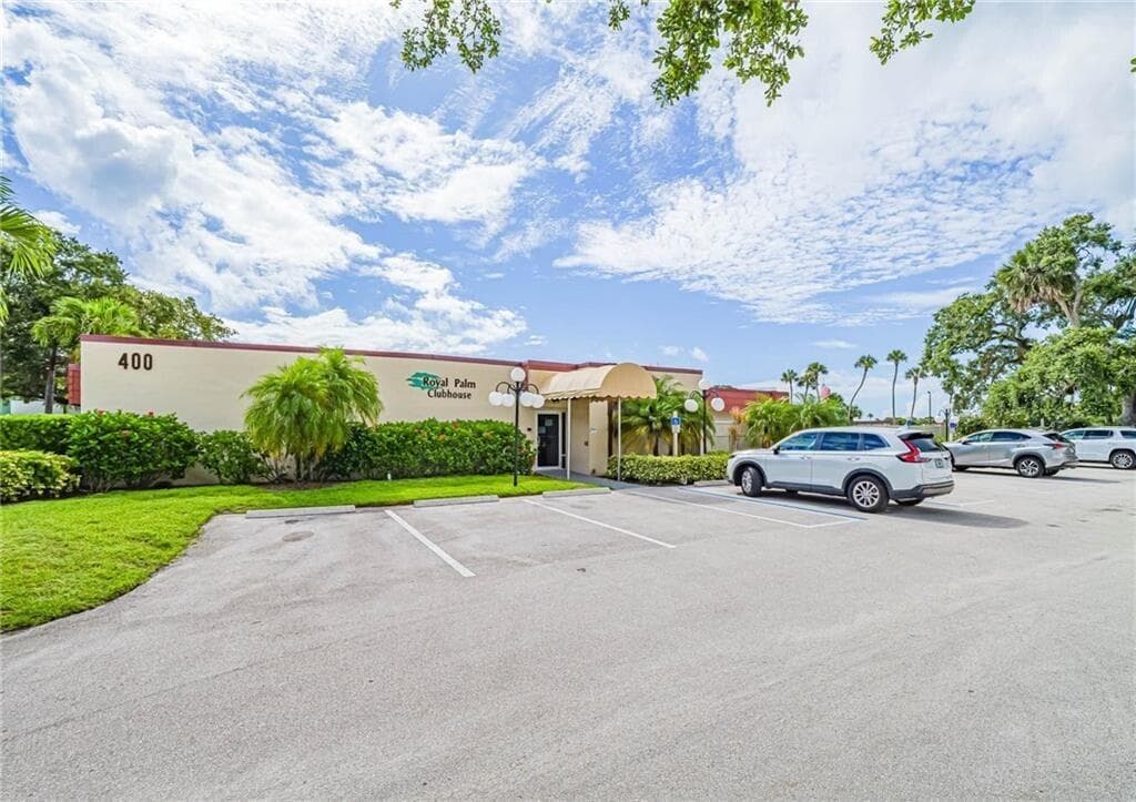1 Vista Palm Lane 207, Vero Beach, FL 32962 — photo 21 of 36