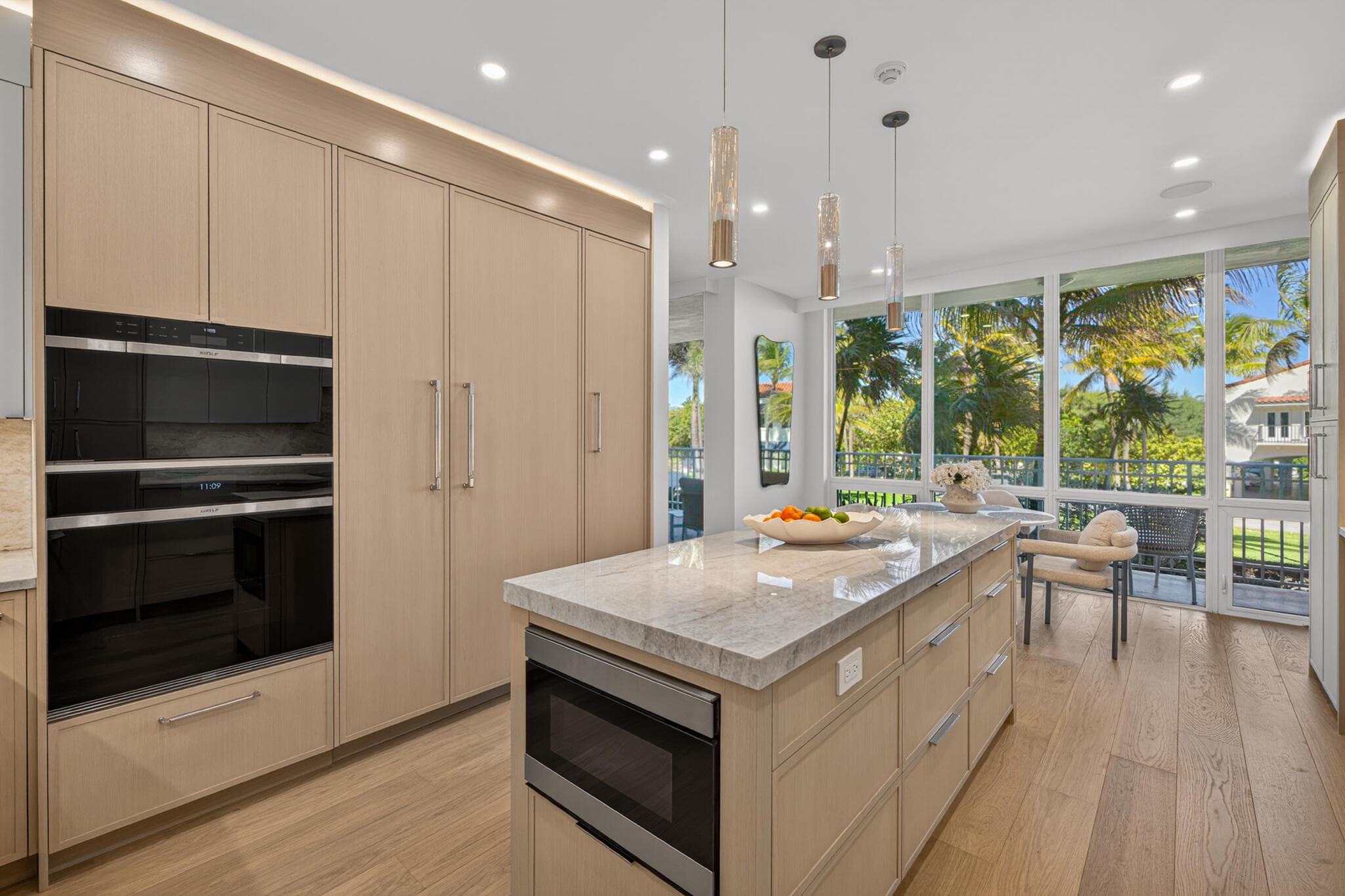 100 Royal Palm Way D2, Palm Beach, FL 33480 — photo 10 of 25