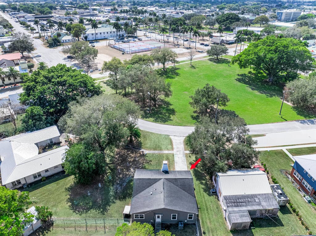 416 Deane Duff Street, Clewiston, FL 33440 — photo 33 of 48