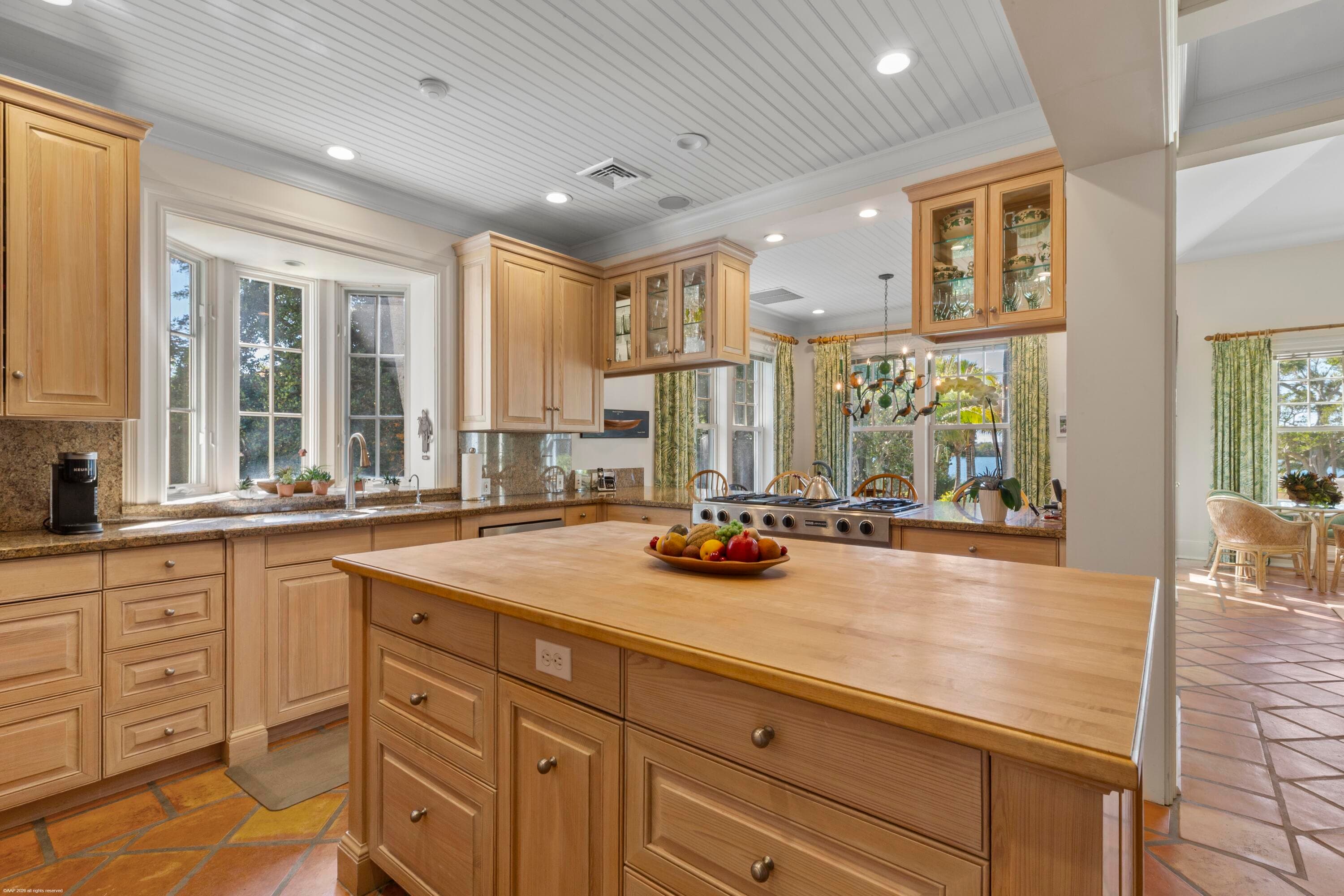 228 S Beach Road, Jupiter Island, FL 33455 — photo 16 of 40